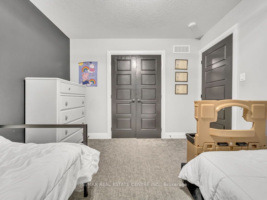 3374 Oriole Drive Property Photo 38