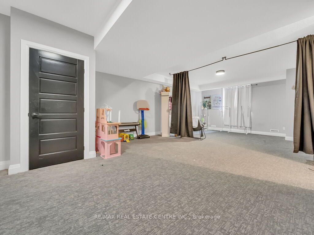 3374 Oriole Drive Property Photo 40