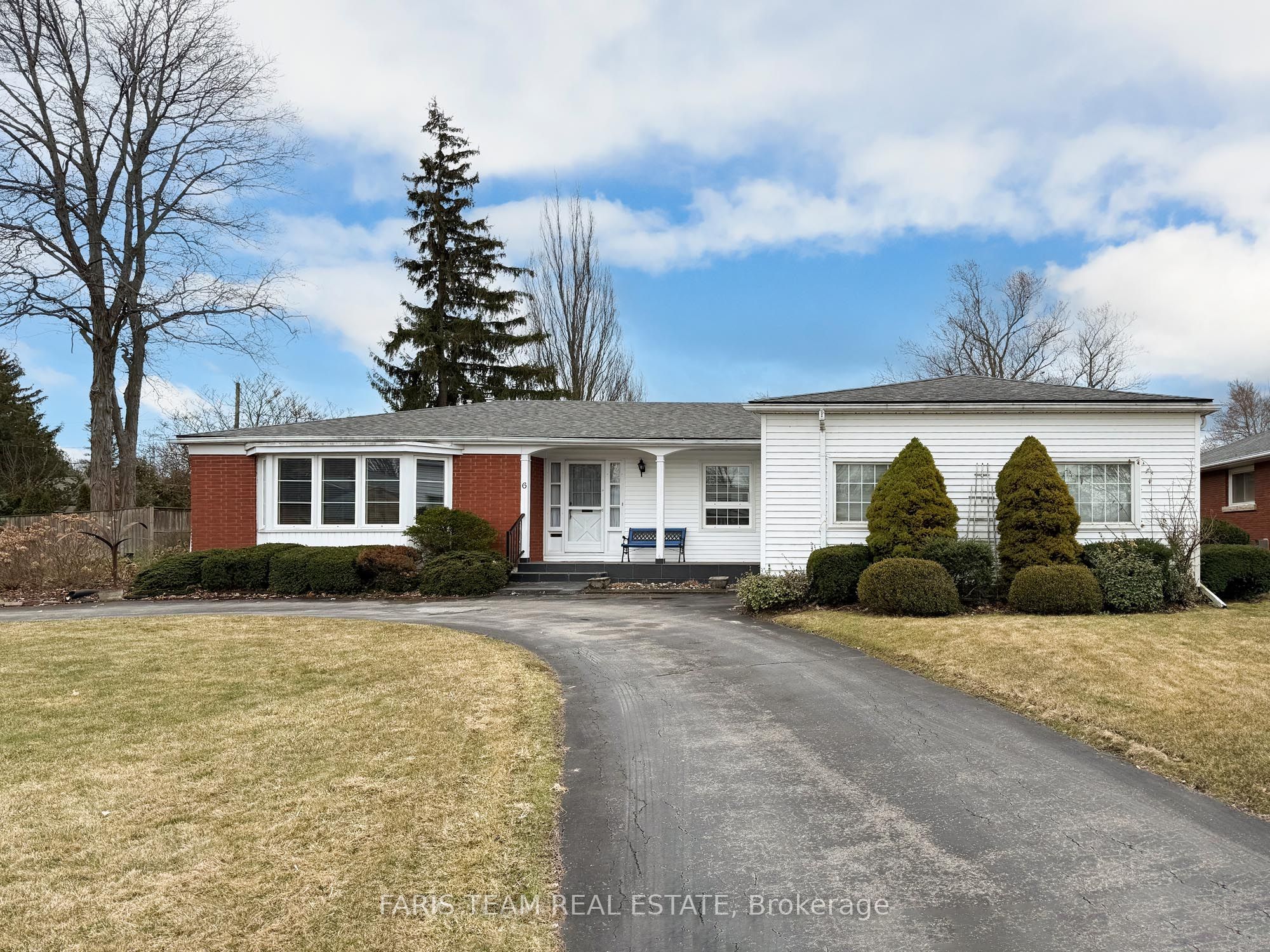 6 Glendale Drive Property Photo