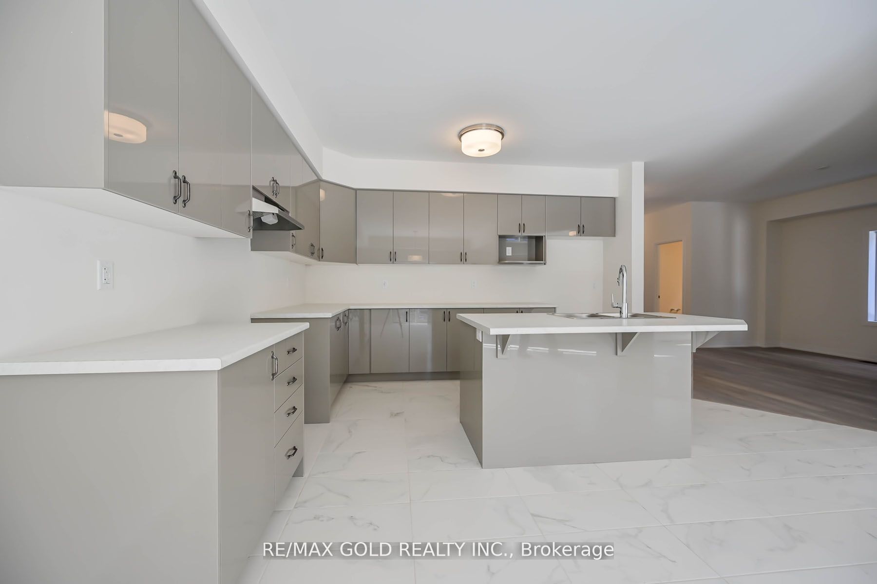 50 Wakeling Drive Property Photo 11
