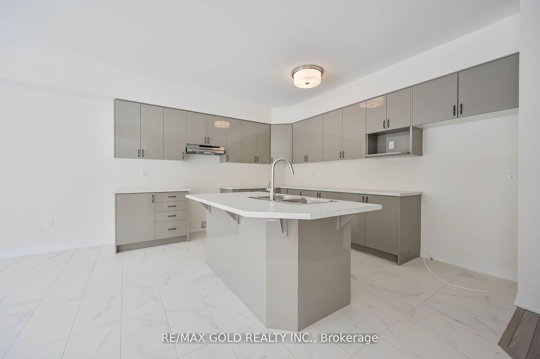 50 Wakeling Drive Property Photo 12