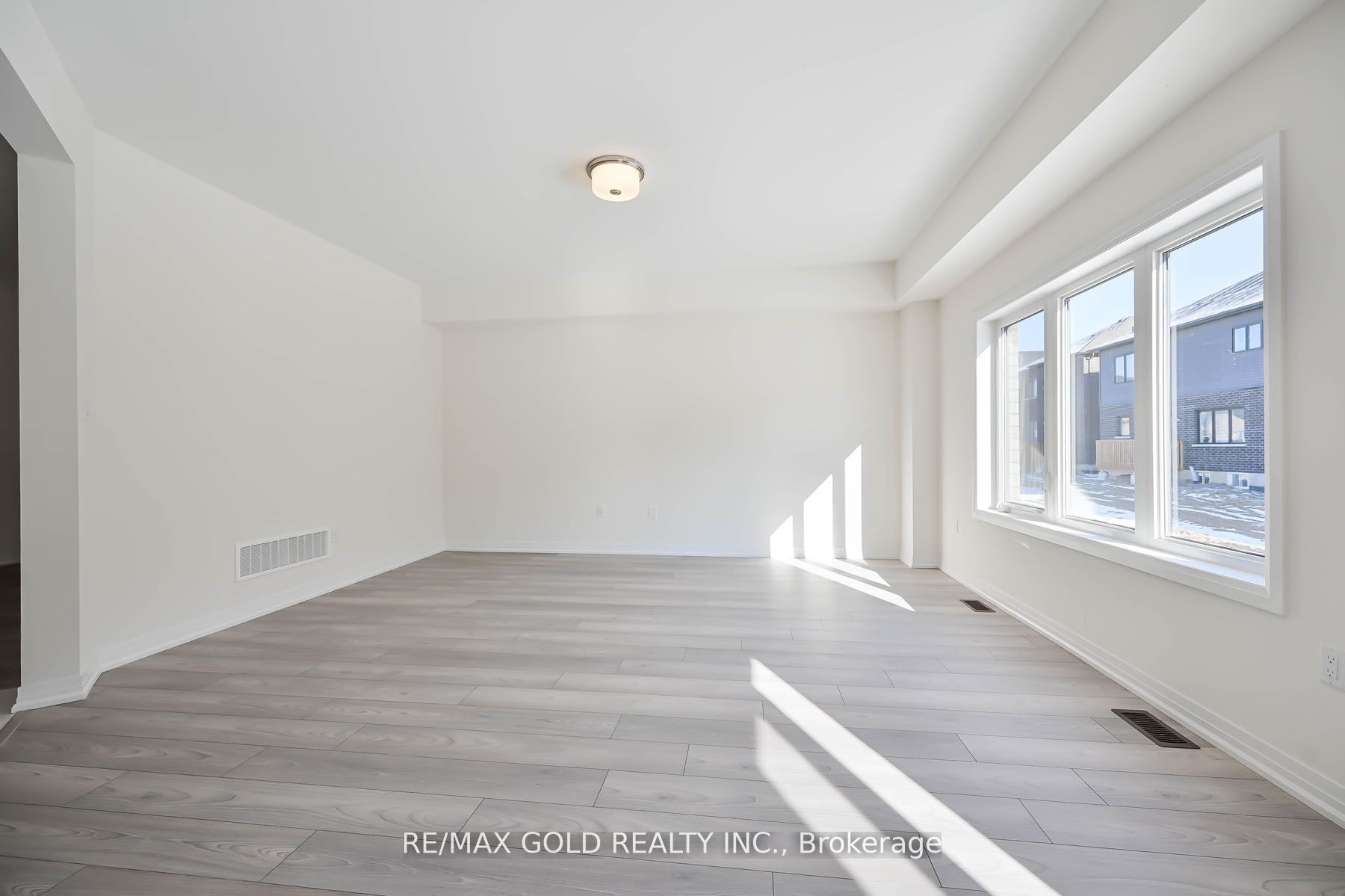 50 Wakeling Drive Property Photo 18