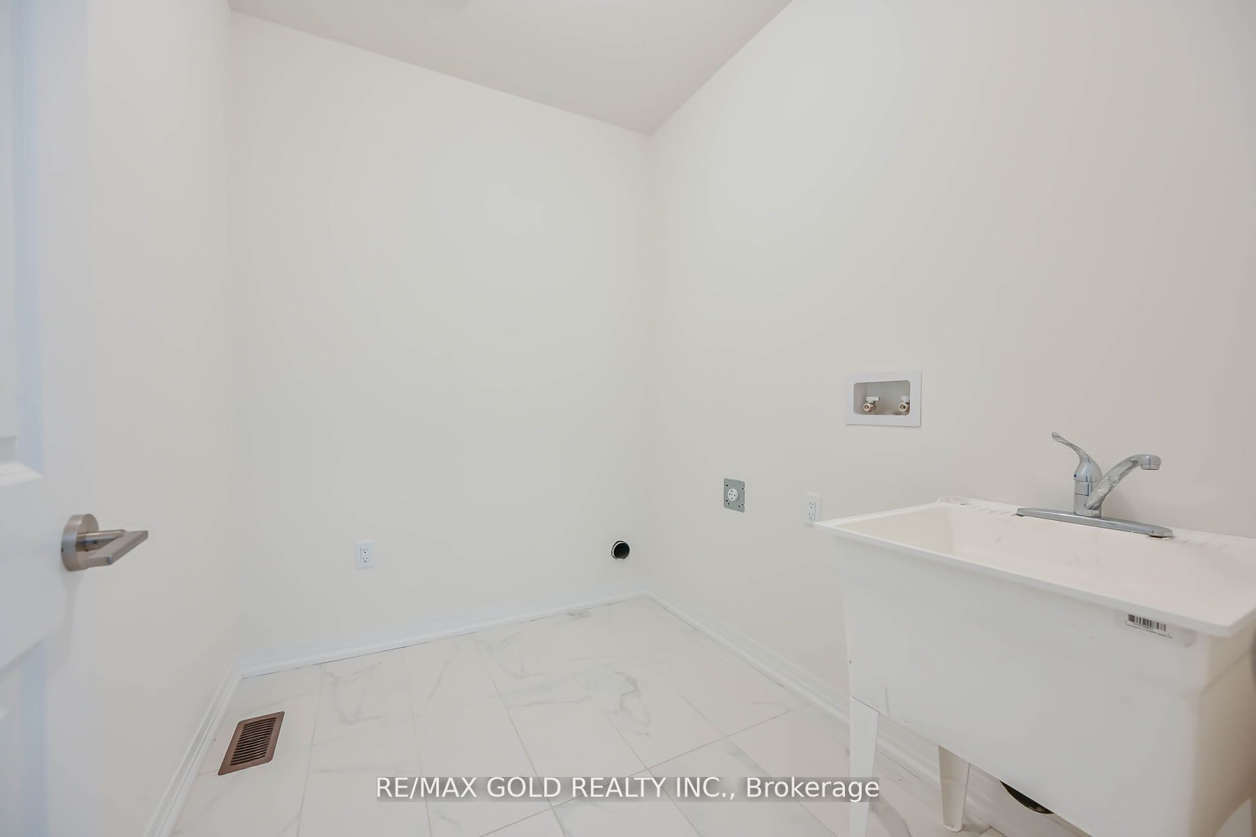 50 Wakeling Drive Property Photo 23
