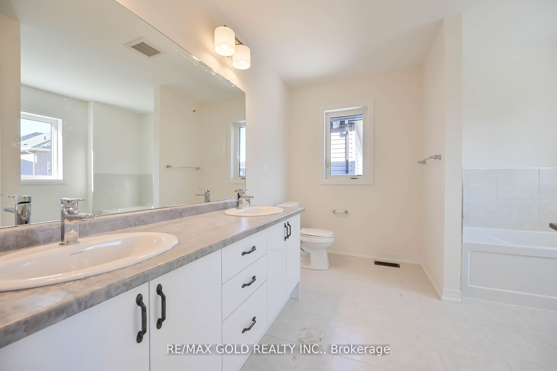 50 Wakeling Drive Property Photo 28
