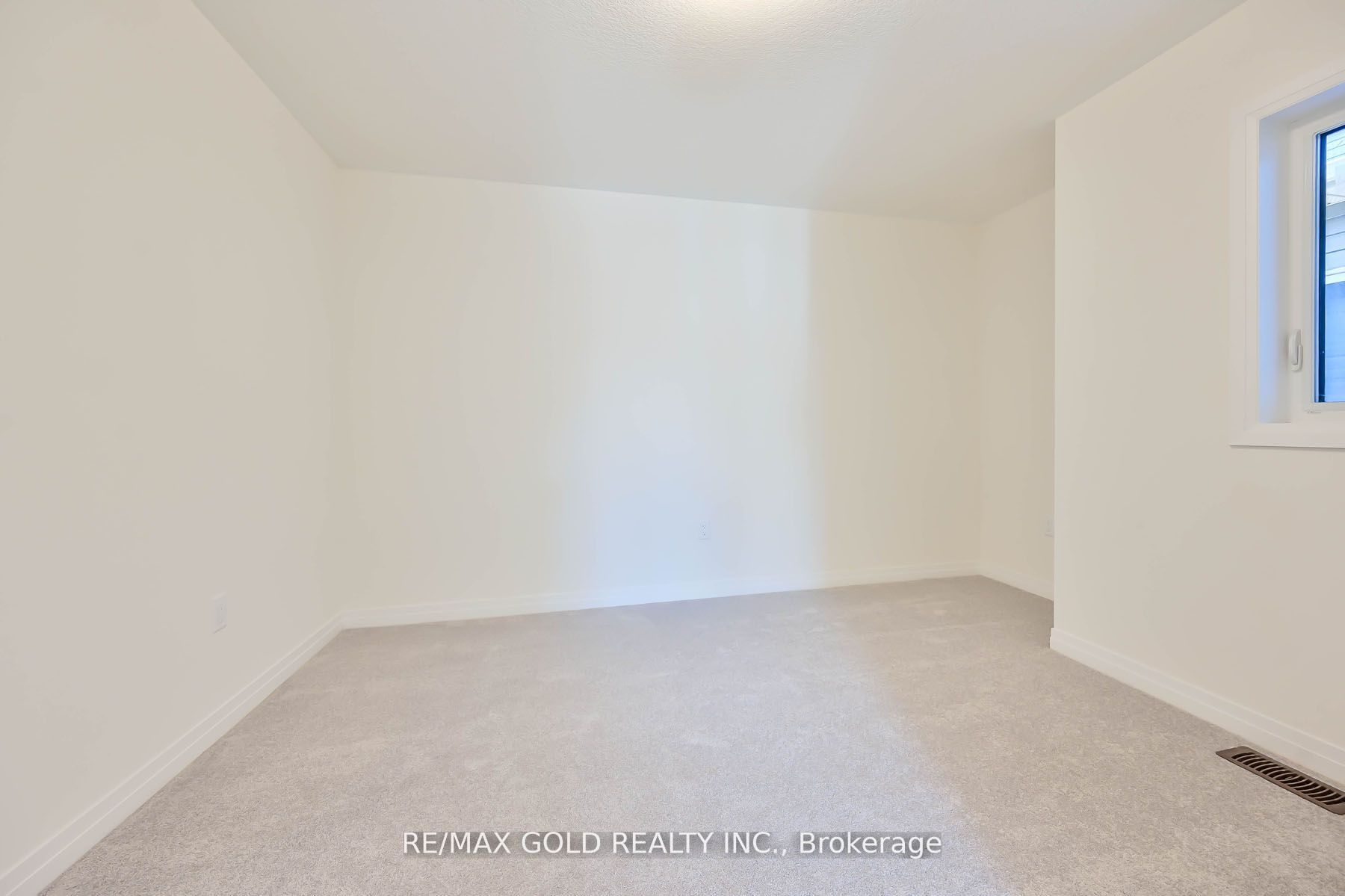 50 Wakeling Drive Property Photo 36