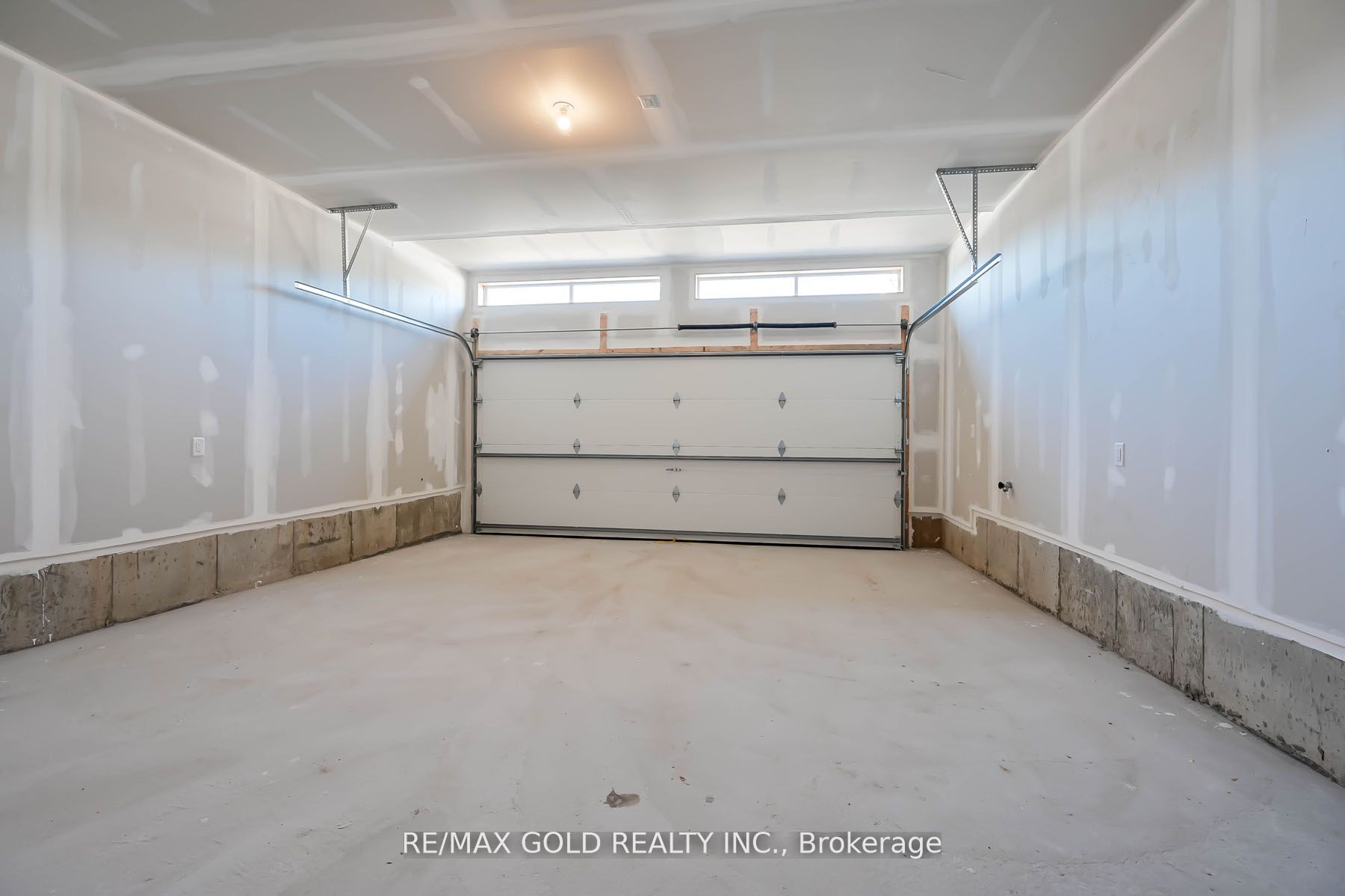 50 Wakeling Drive Property Photo 44