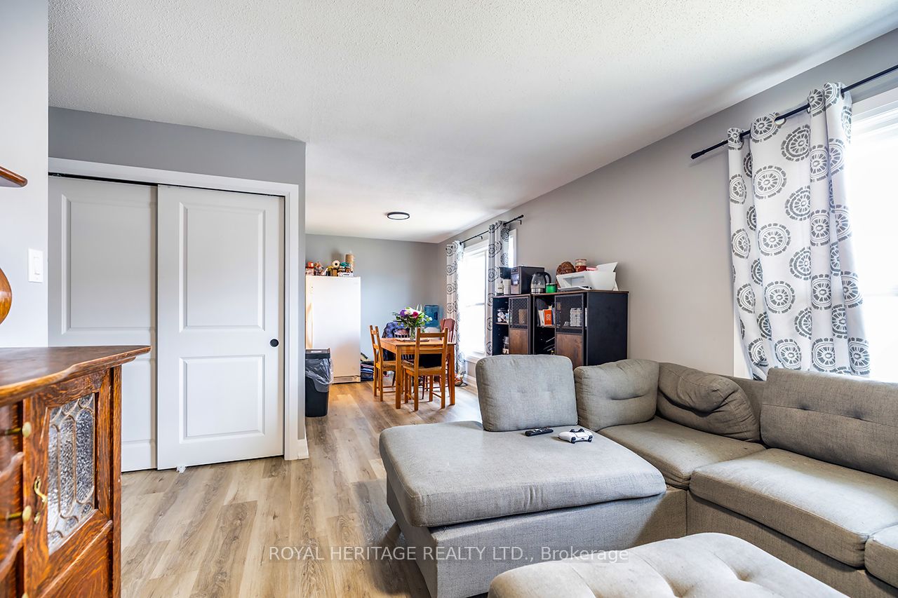 286 William Street N Property Photo 7