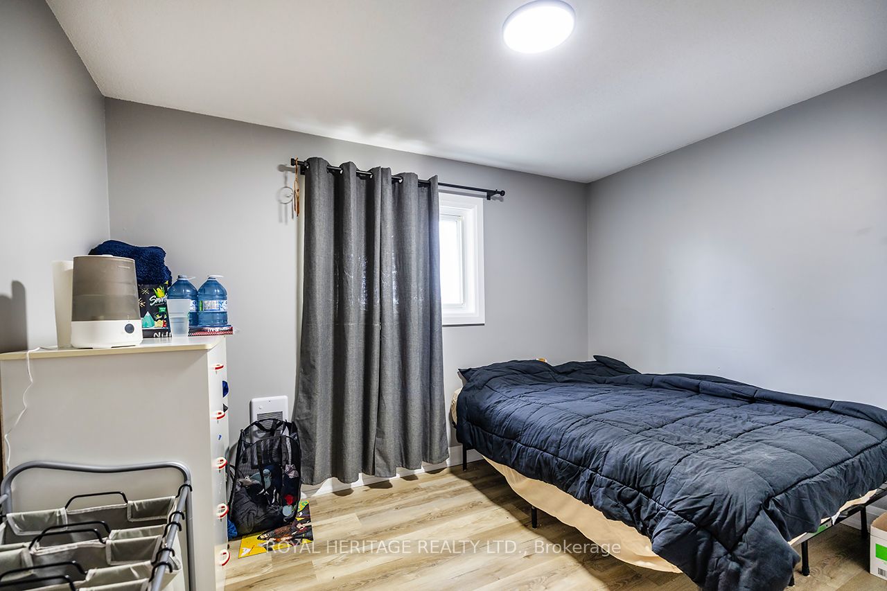 286 William Street N Property Photo 9