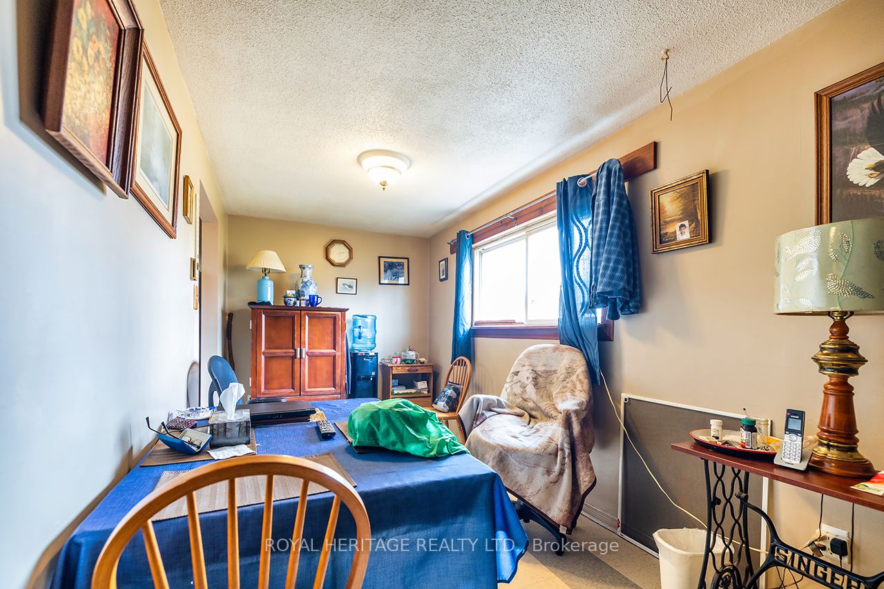 286 William Street N Property Photo 14