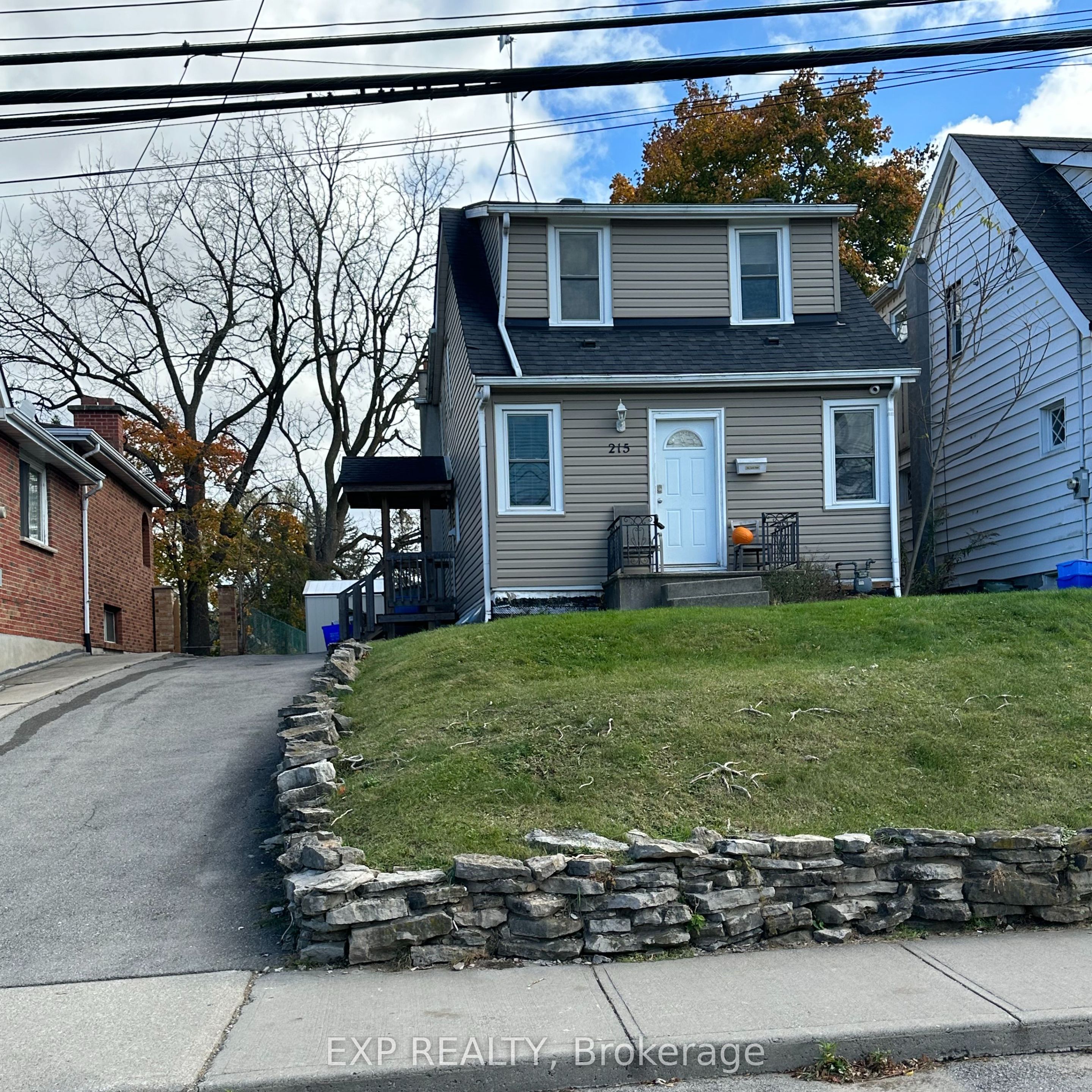 215 Emerson Street Property Photo