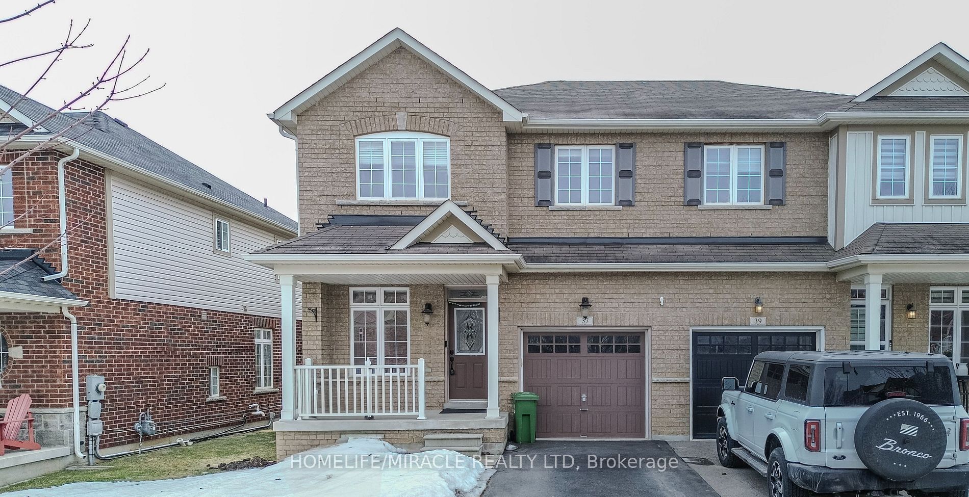 37 Sadielou Boulevard Property Photo