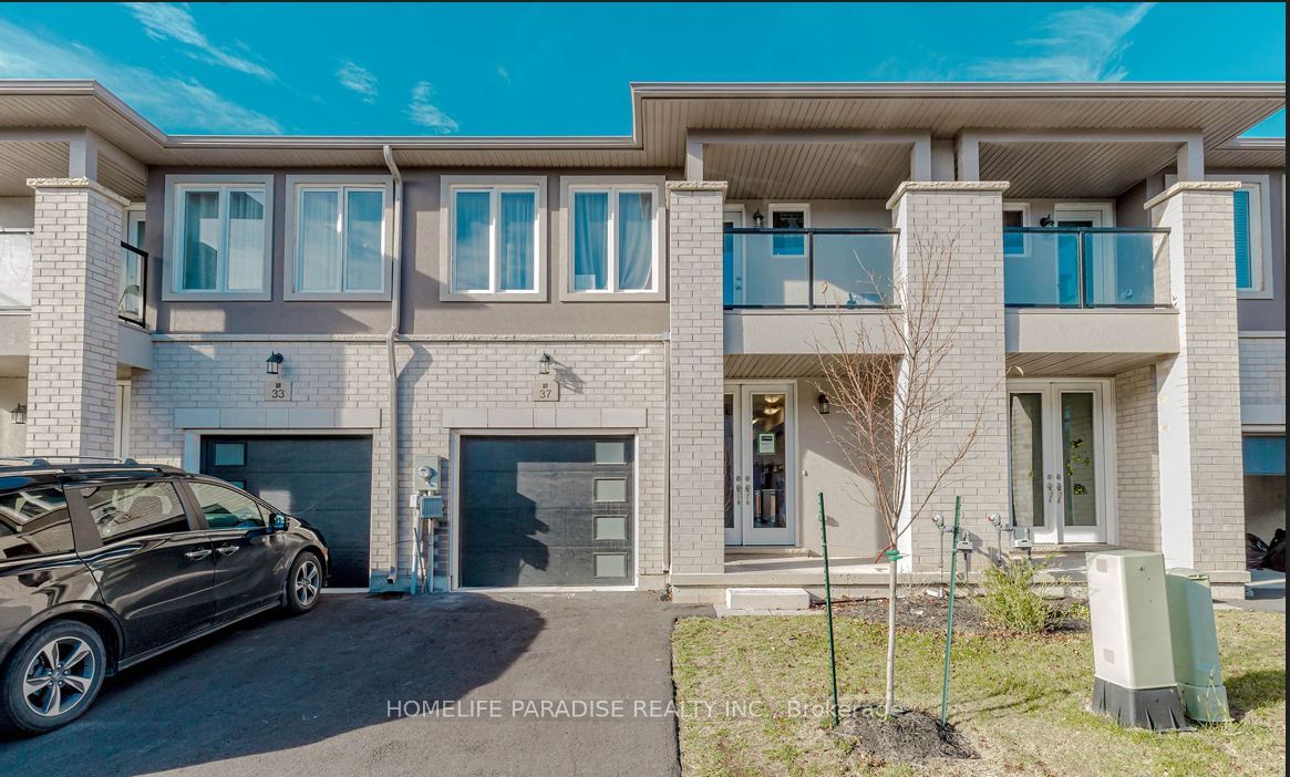#8 - 37 Renfrew Trail Property Photo