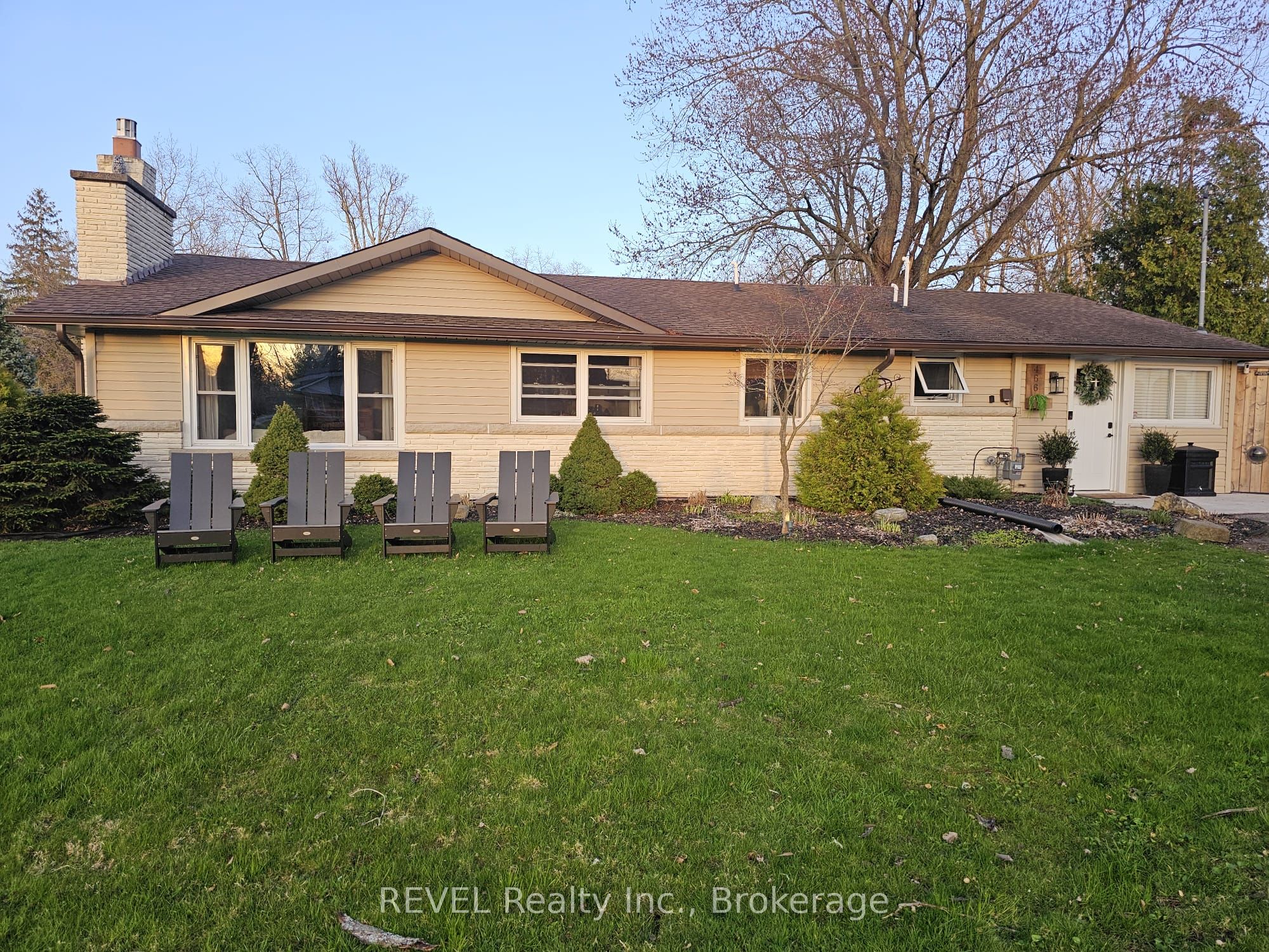 466 Belleview Boulevard Property Photo 1
