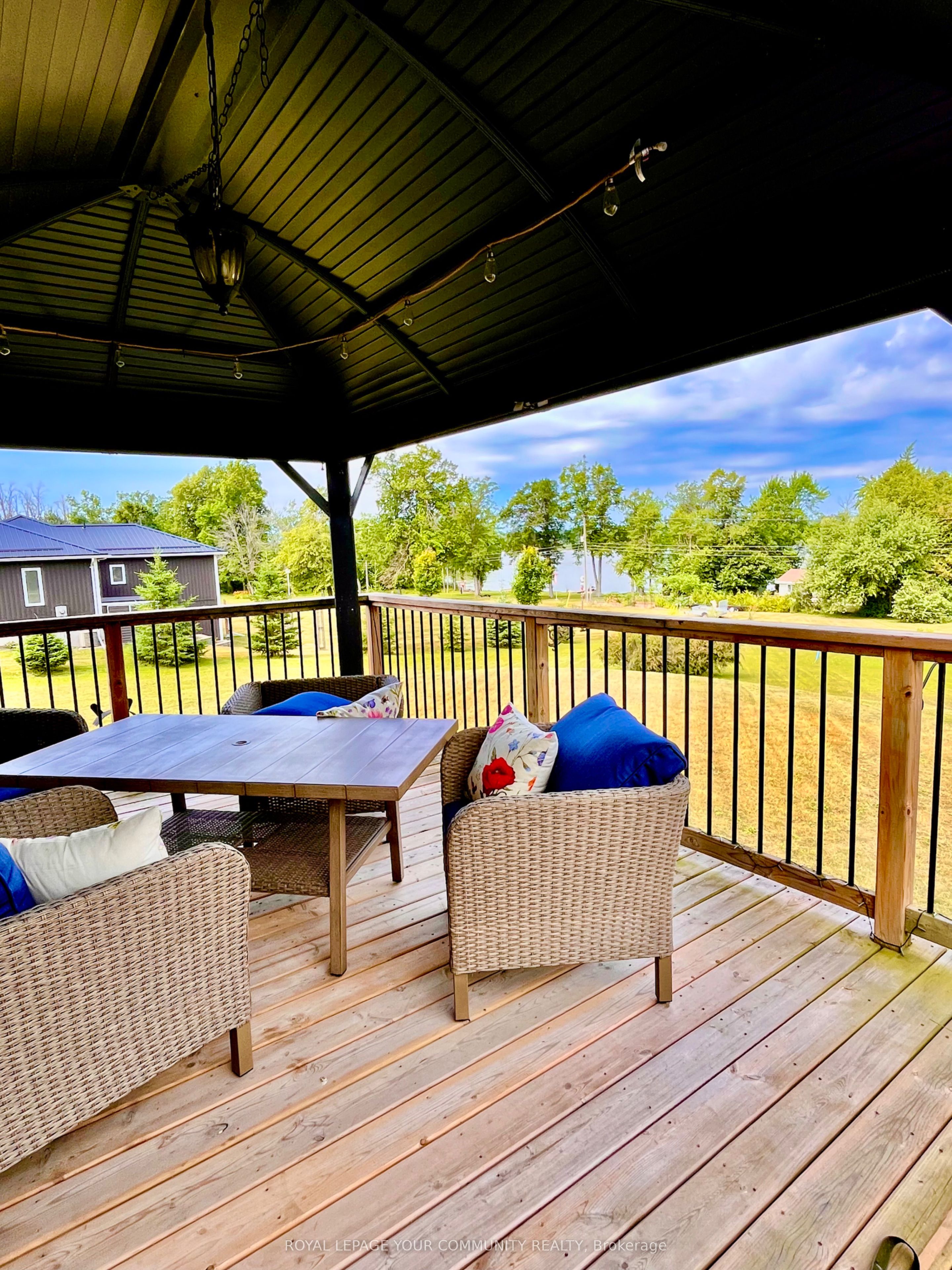 244 Friendly Acres Road Property Photo 12