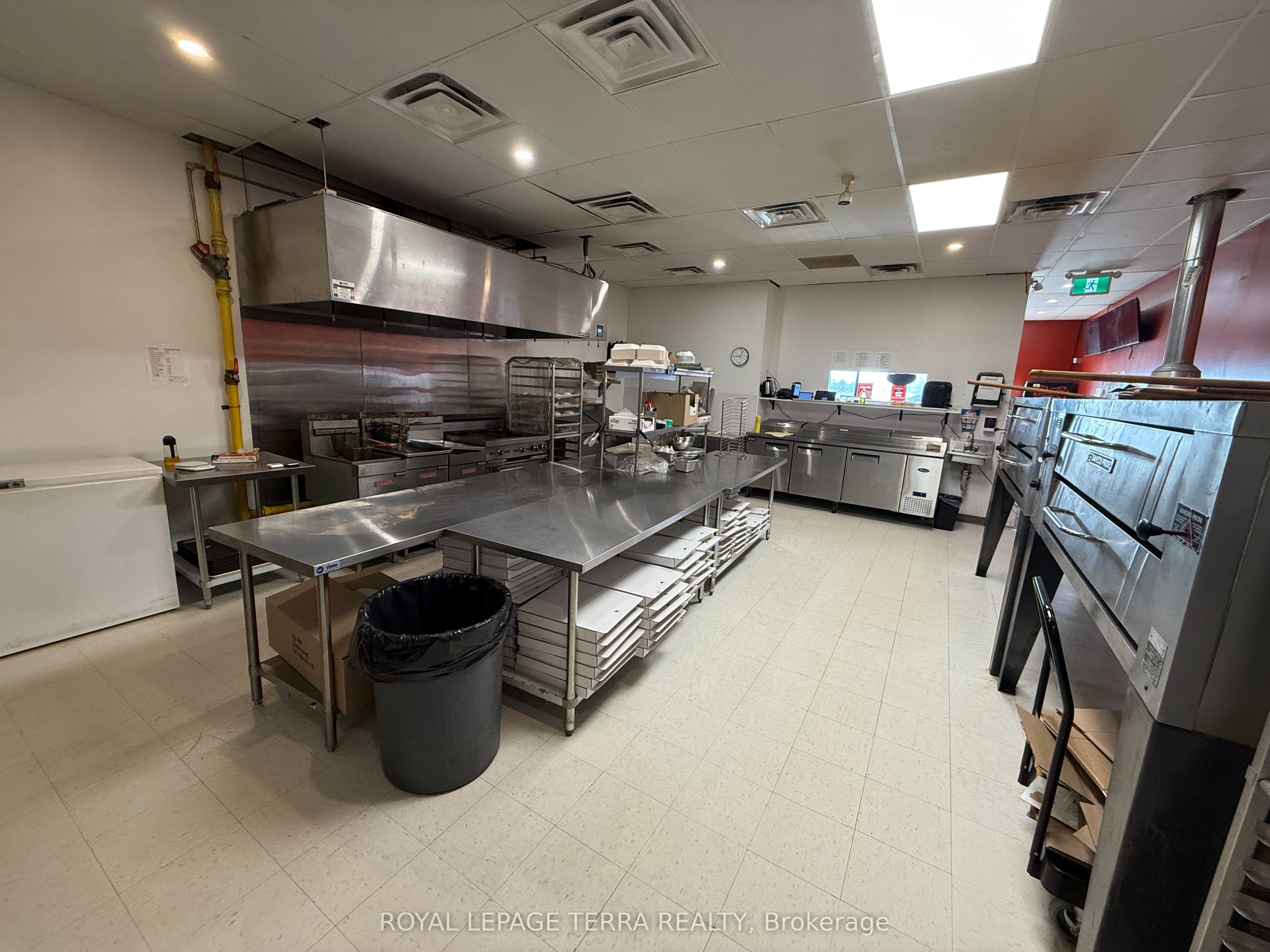 #4 - 6080 Mcleod Road Property Photo 4