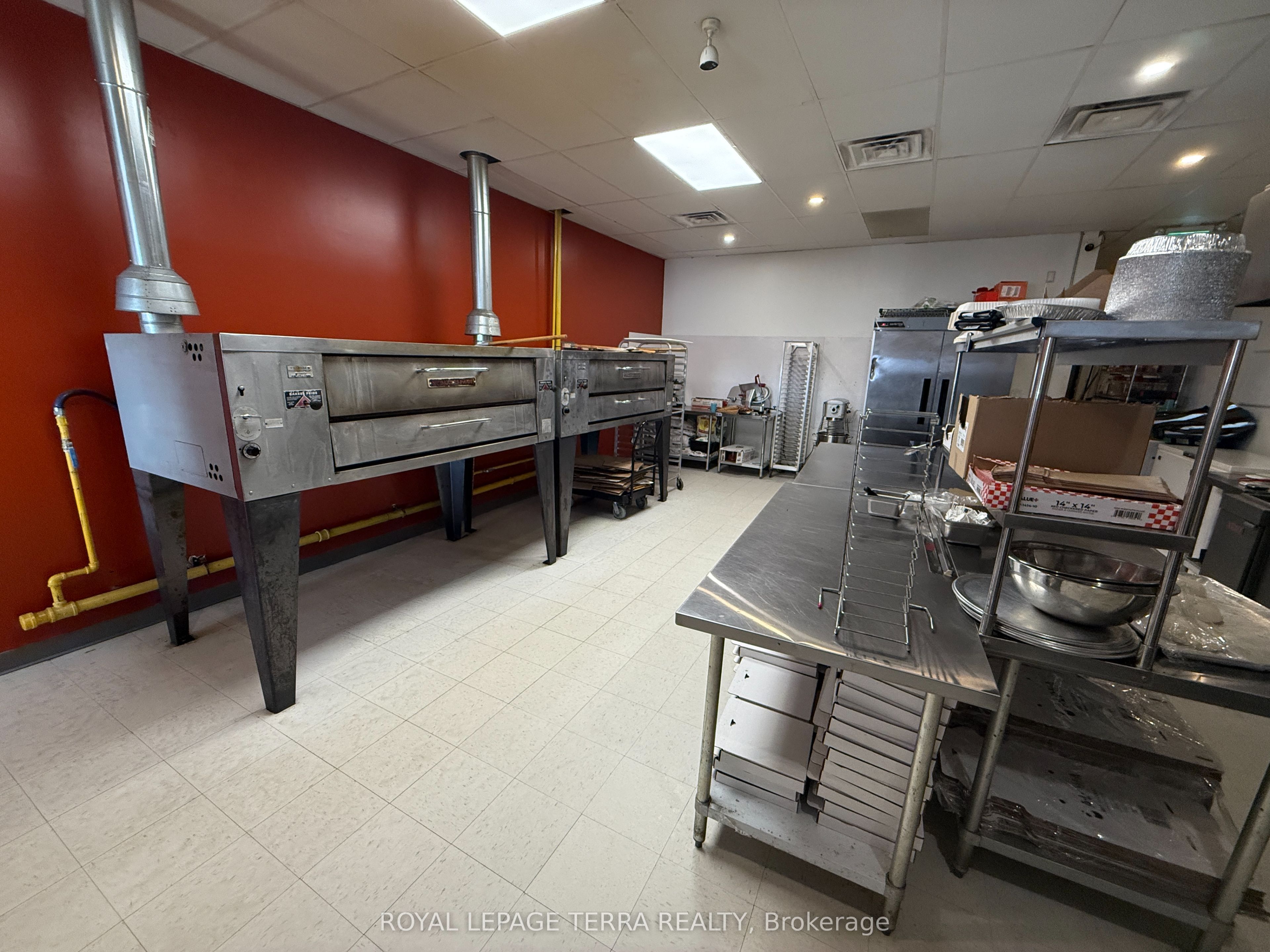 #4 - 6080 Mcleod Road Property Photo 6