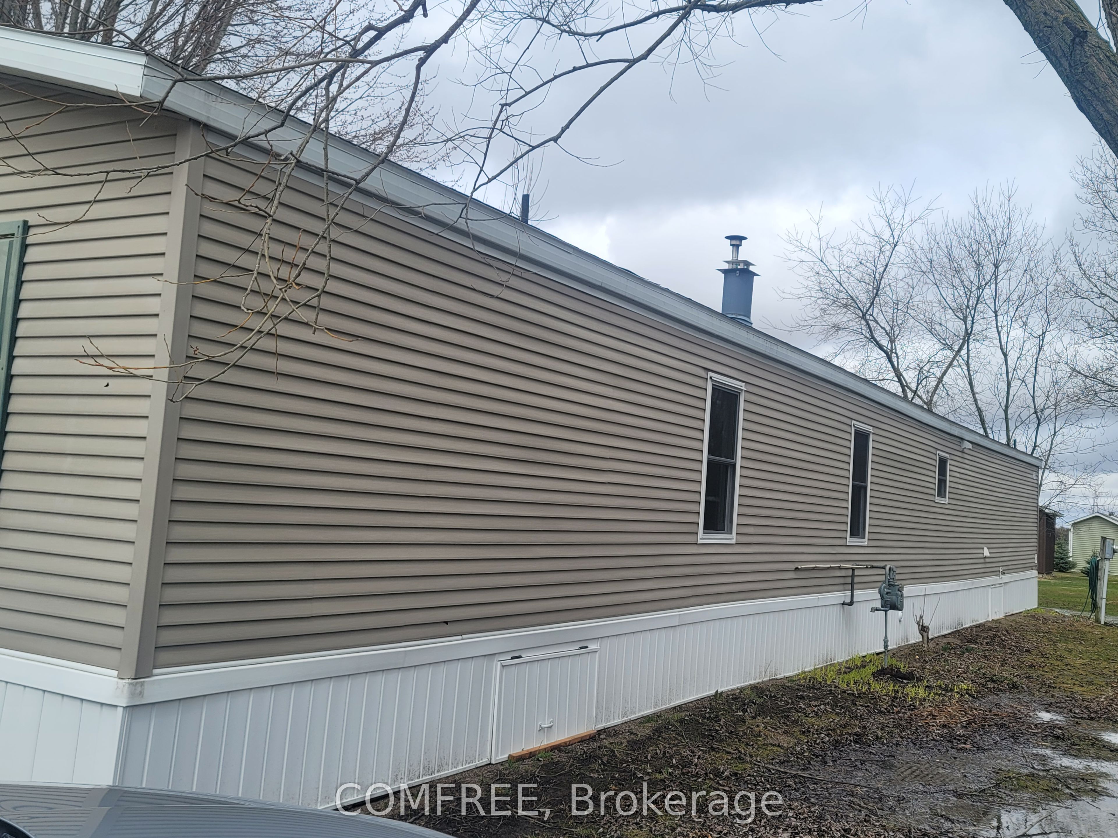 75049 Hensall Road 18 Property Photo 28