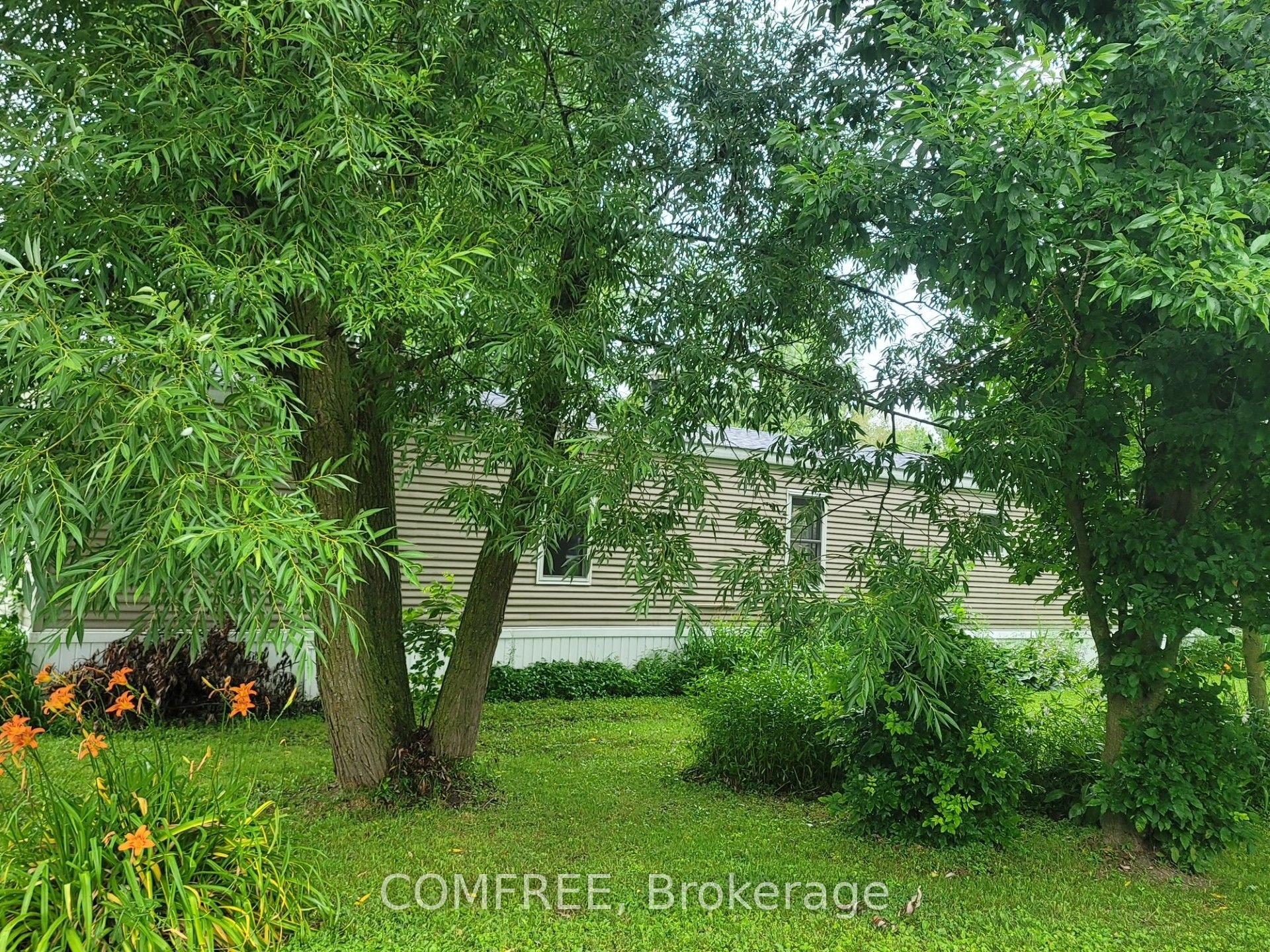 75049 Hensall Road 18 Property Photo 33