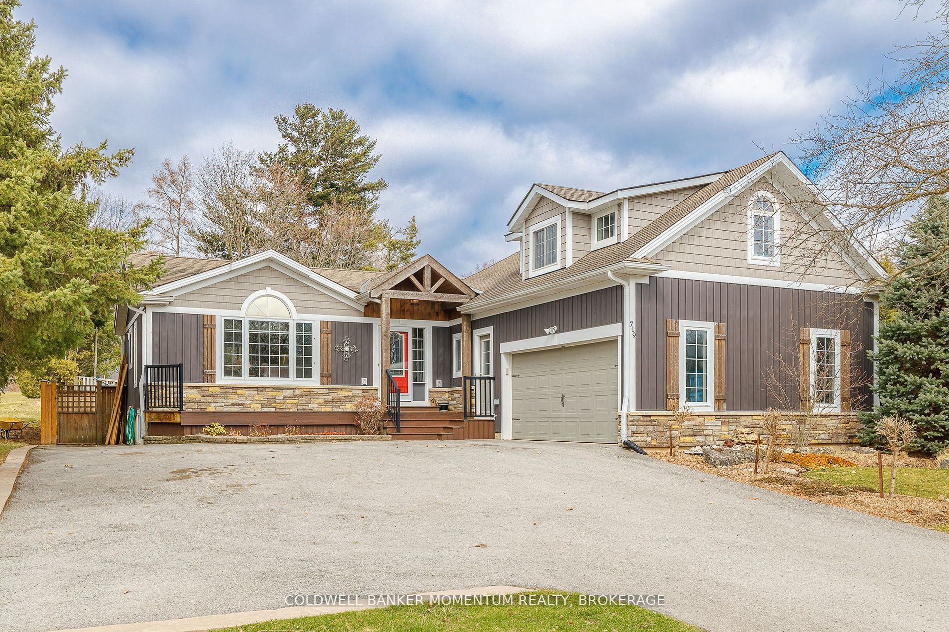 719 Welland Road Property Photo 1