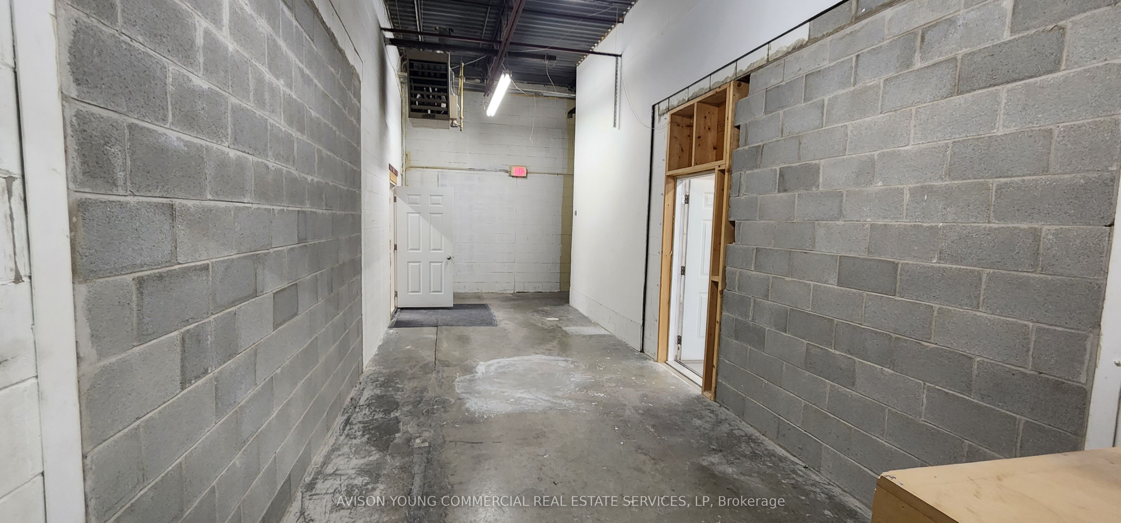 90 Charterhouse Crescent 5-7 Property Photo 5