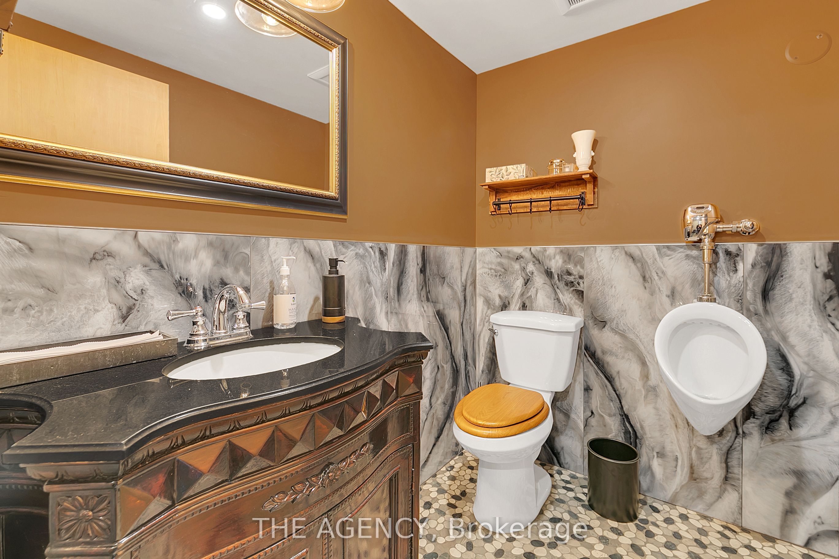 3215 Roseville Road Property Photo 24