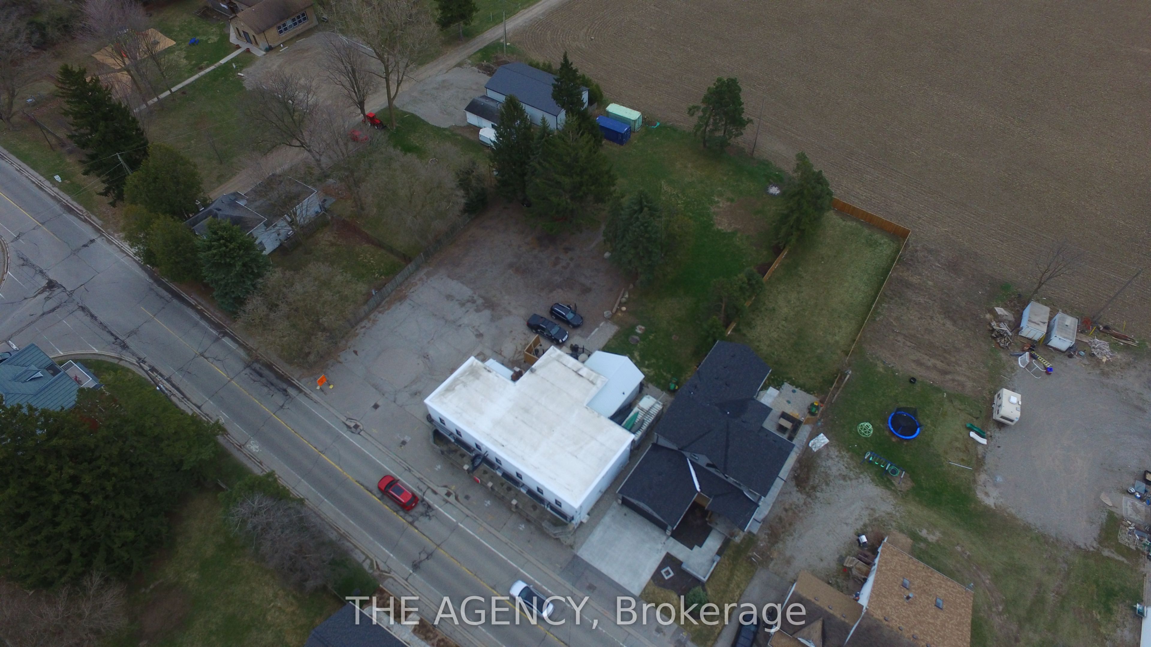 3215 Roseville Road Property Photo 47