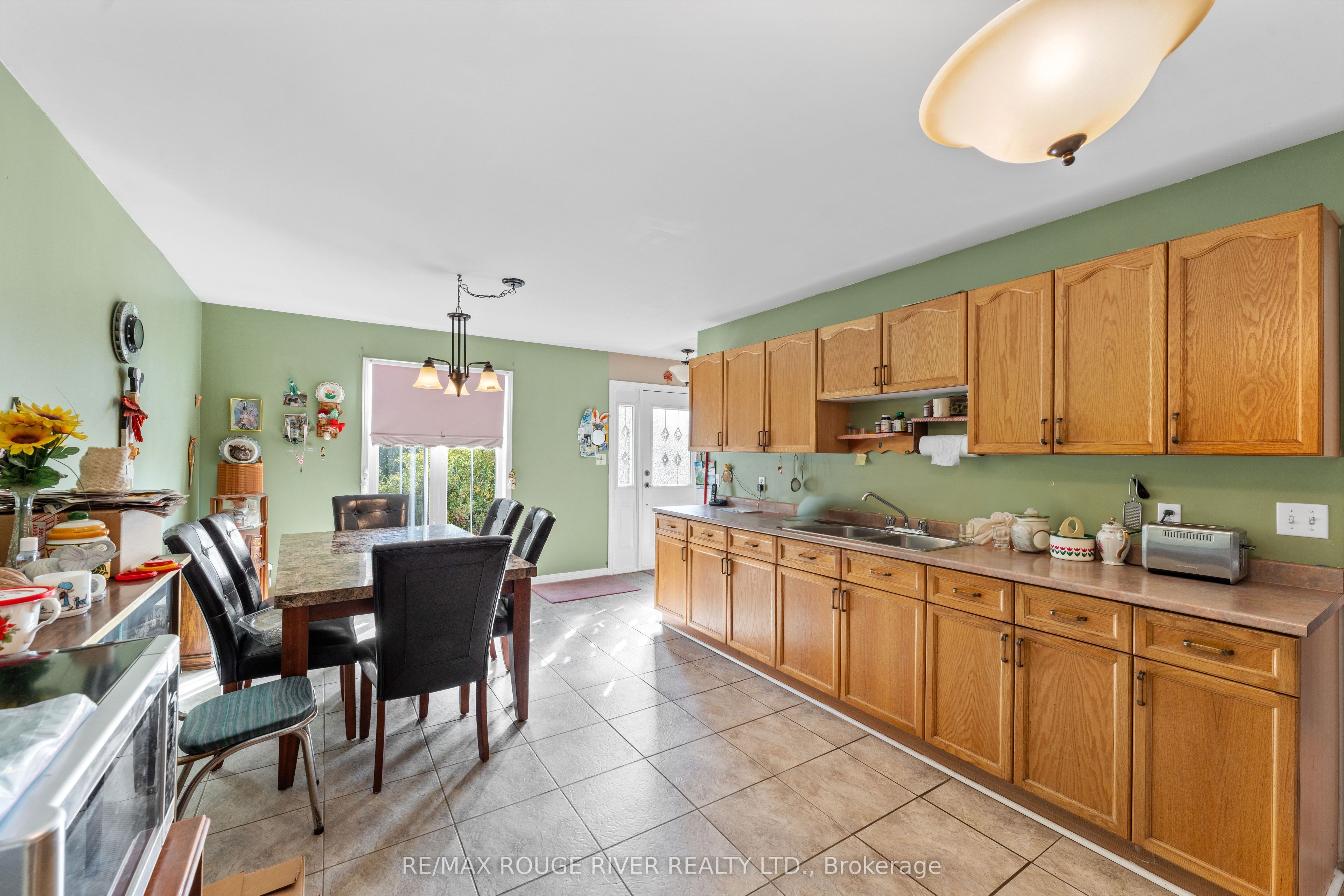 390 Jakobi Road Property Photo 4
