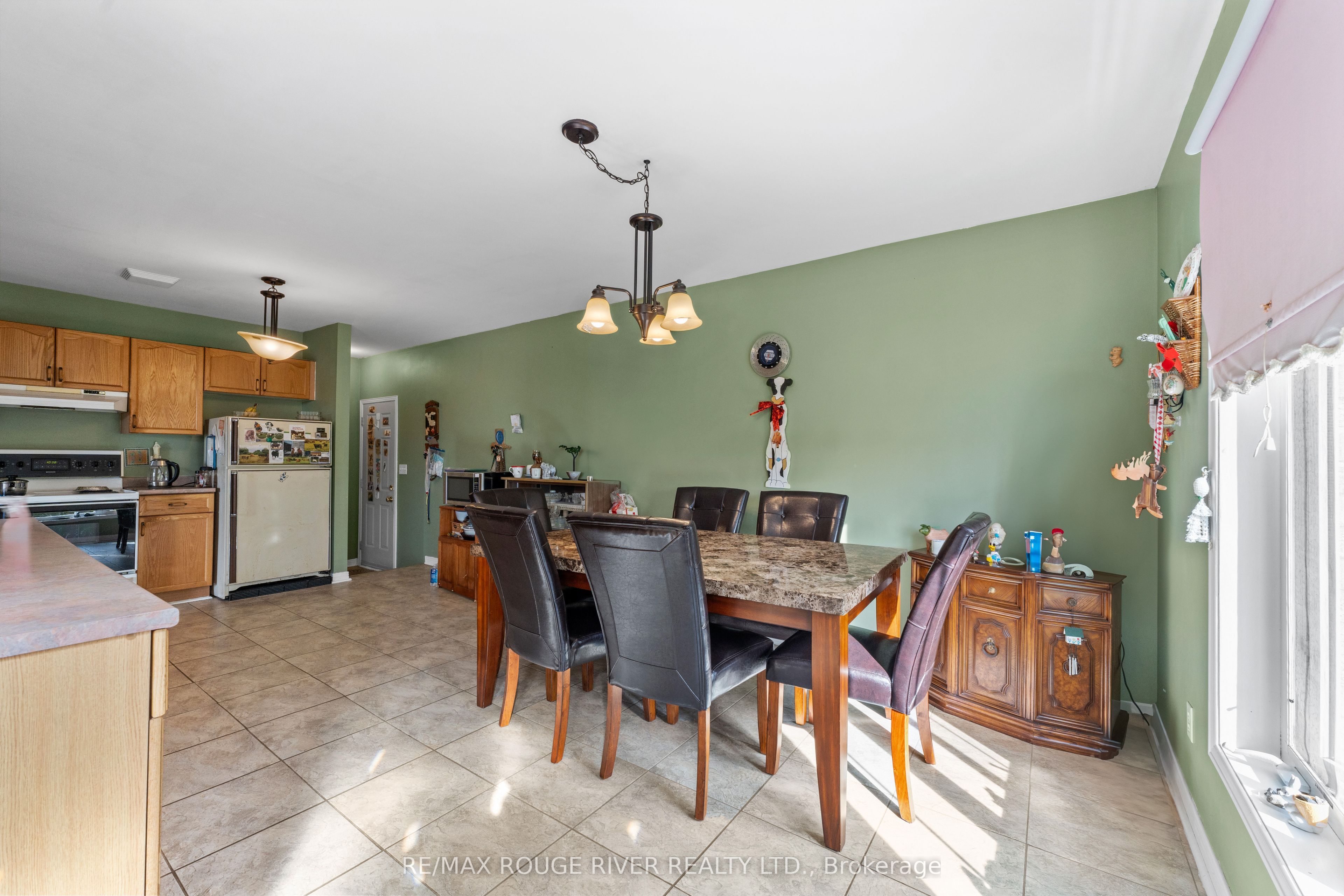 390 Jakobi Road Property Photo 5