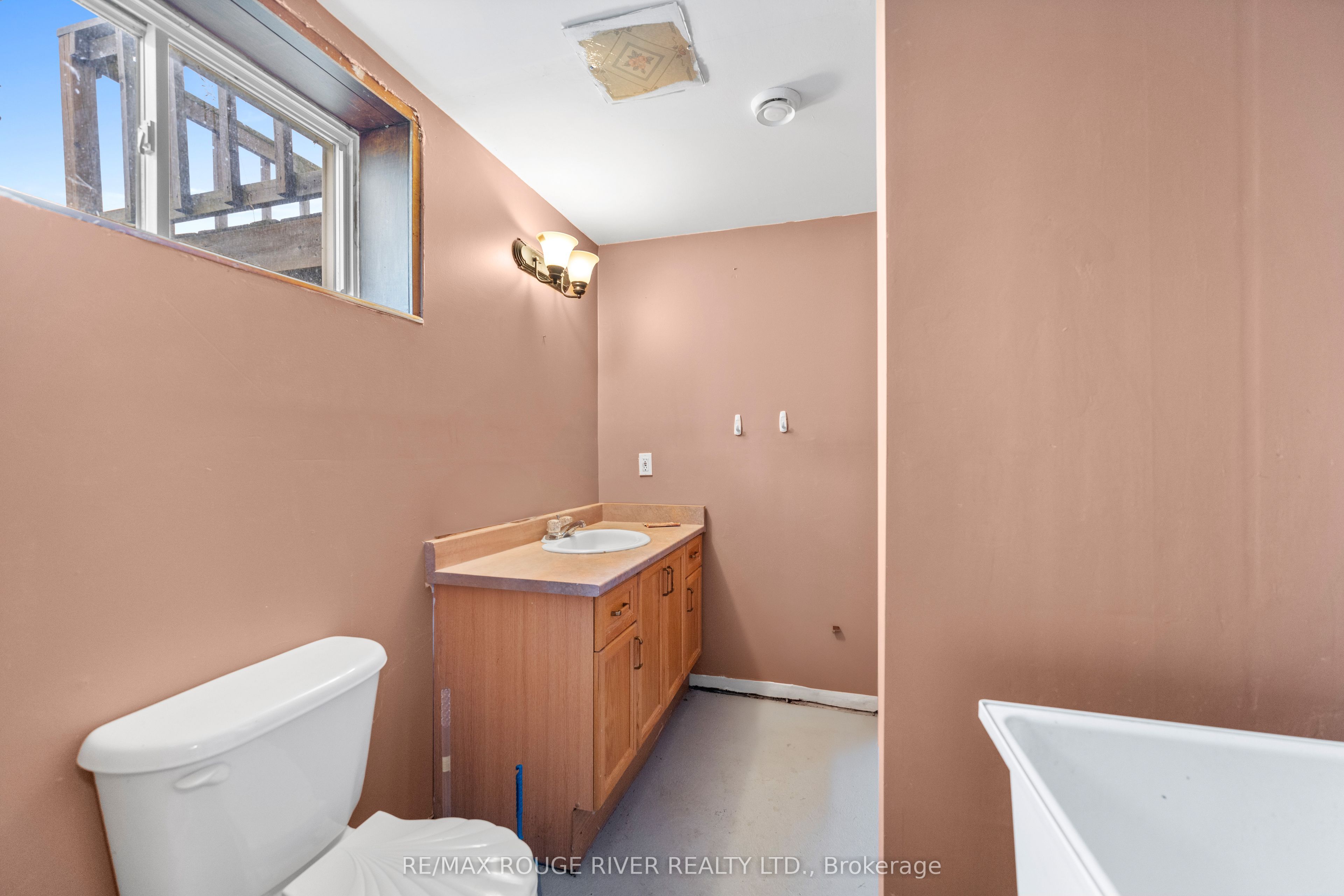 390 Jakobi Road Property Photo 15