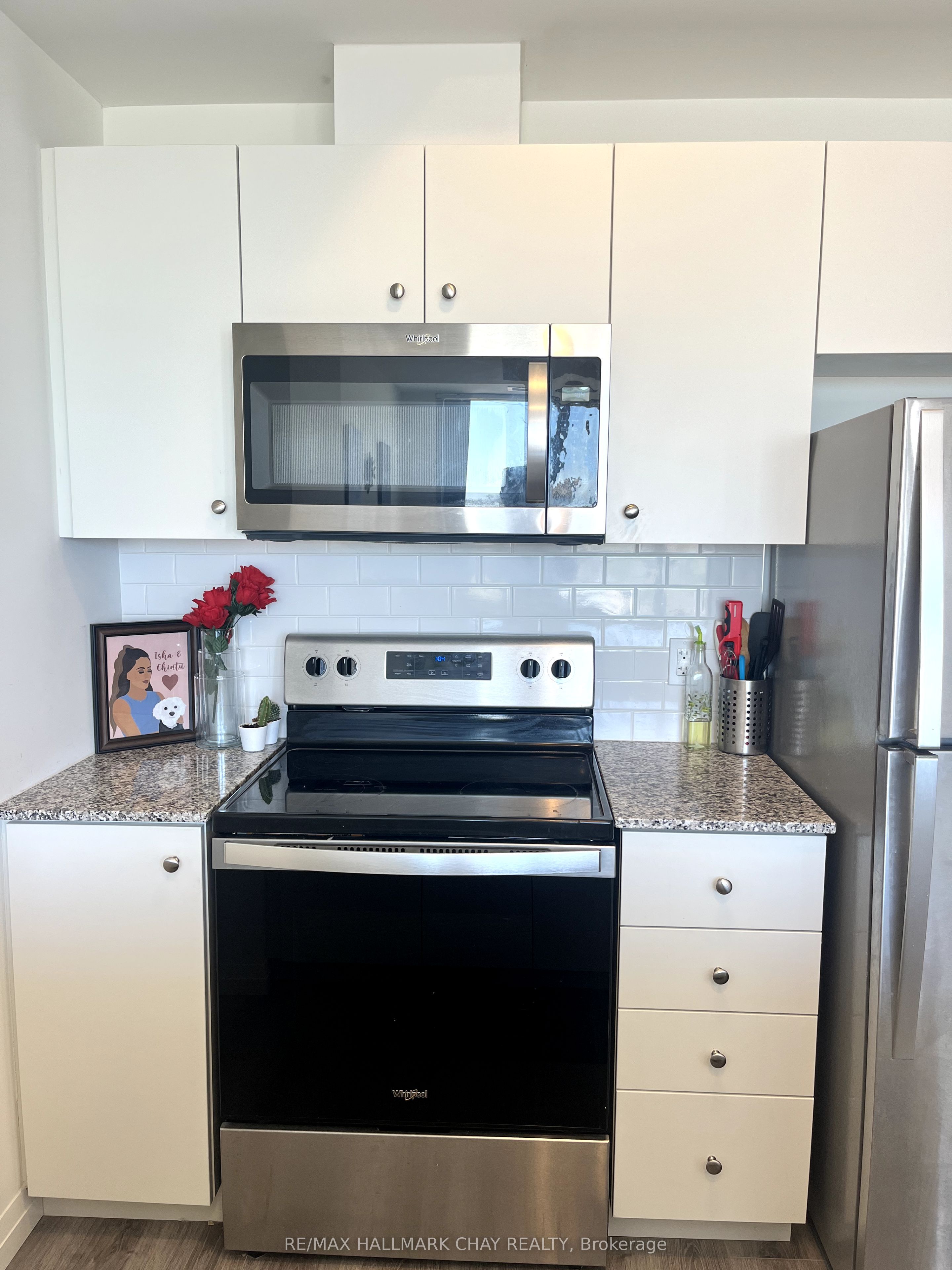 108 Garment Street 1709 Property Photo 8