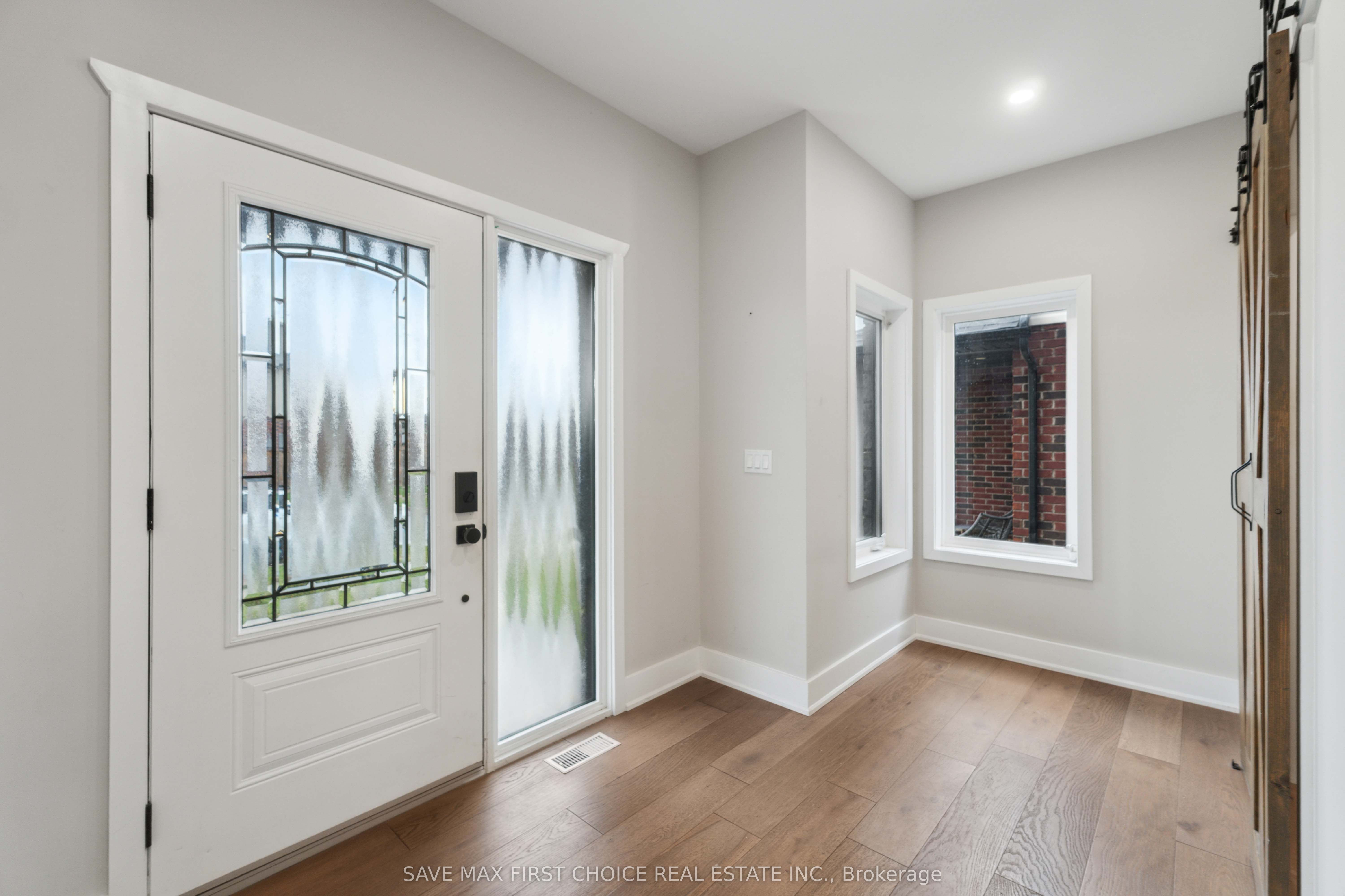 210 S Pelham Road Property Photo 3