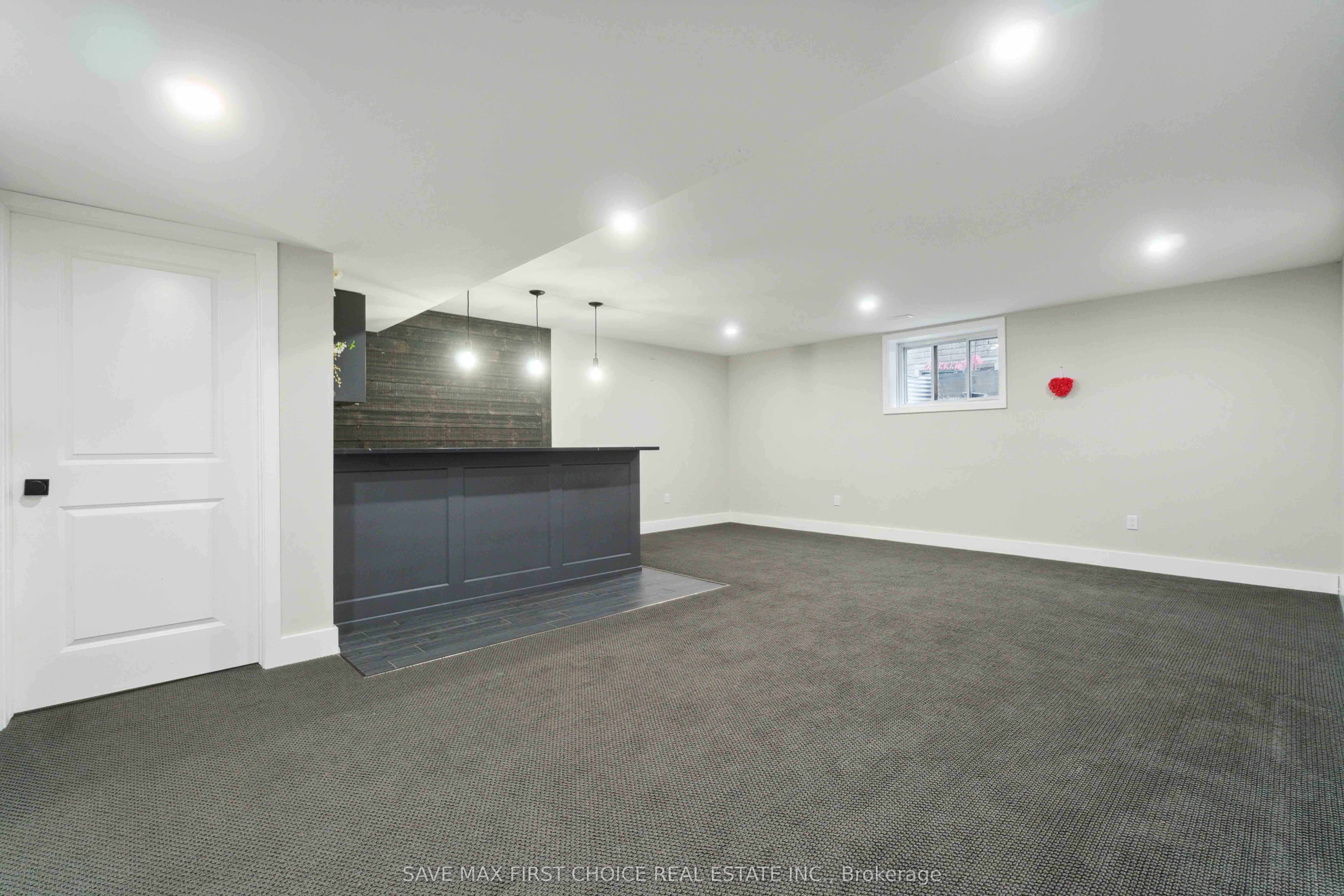 210 S Pelham Road Property Photo 22