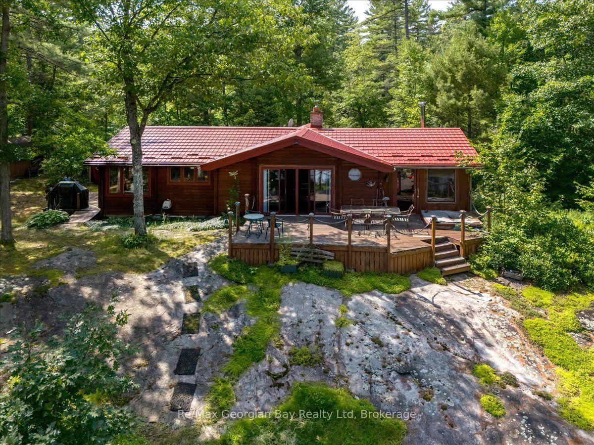 70547 Severn River Shore Property Photo