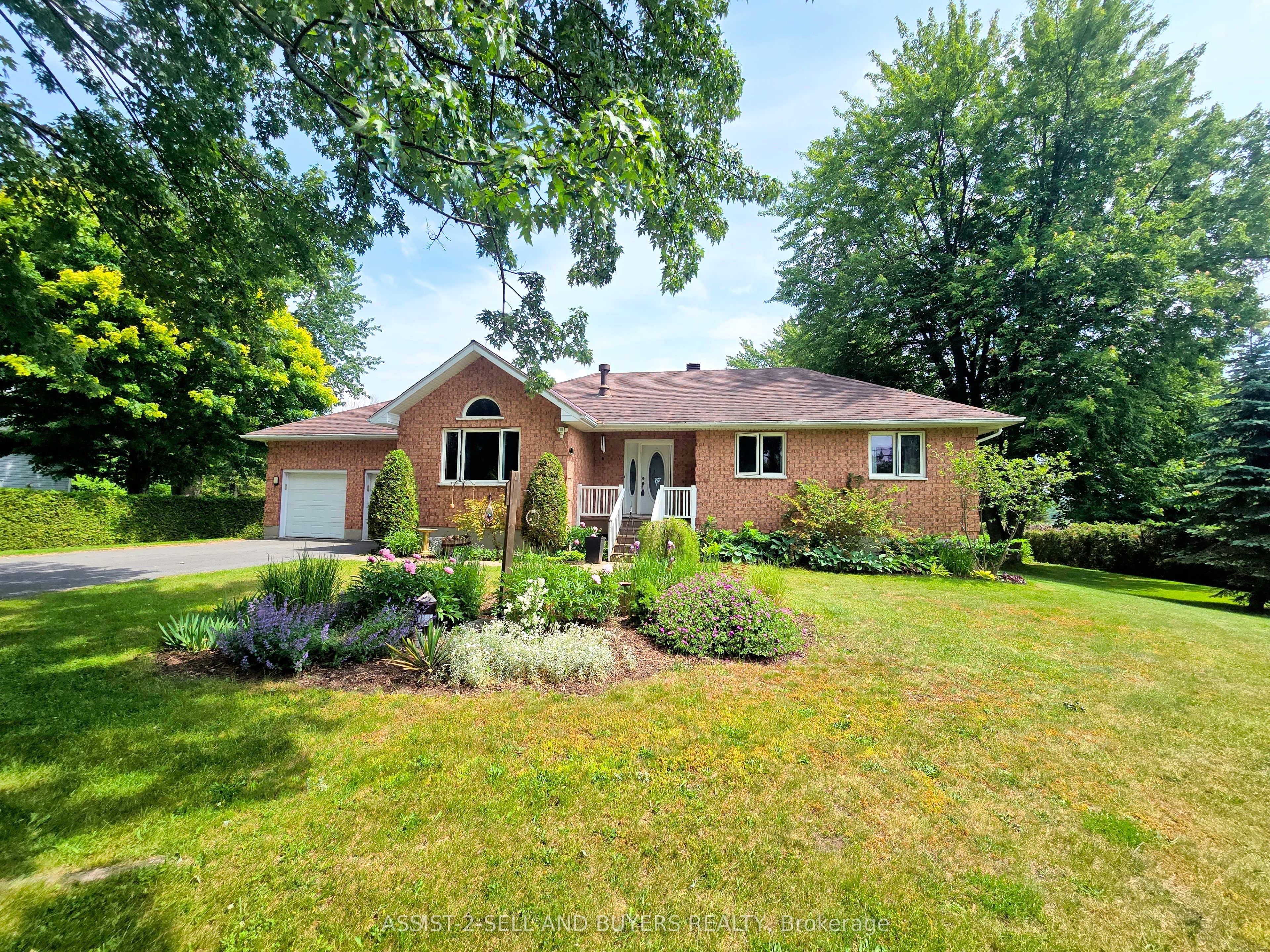 15206 Colonial Drive Property Photo 1