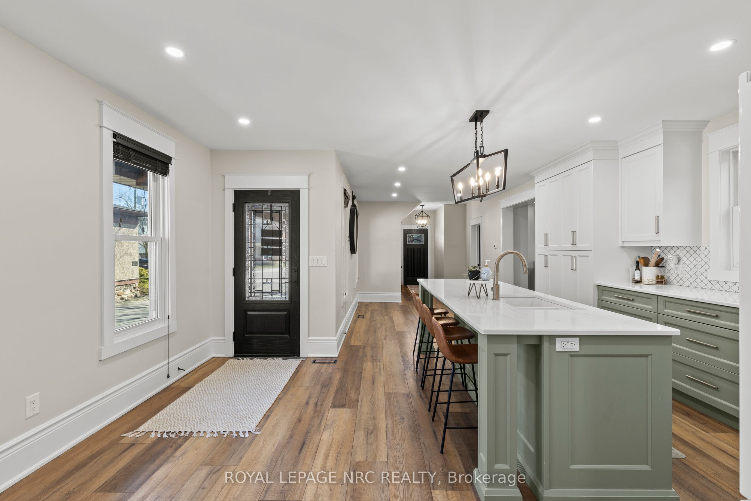 538 King Street Property Photo 11