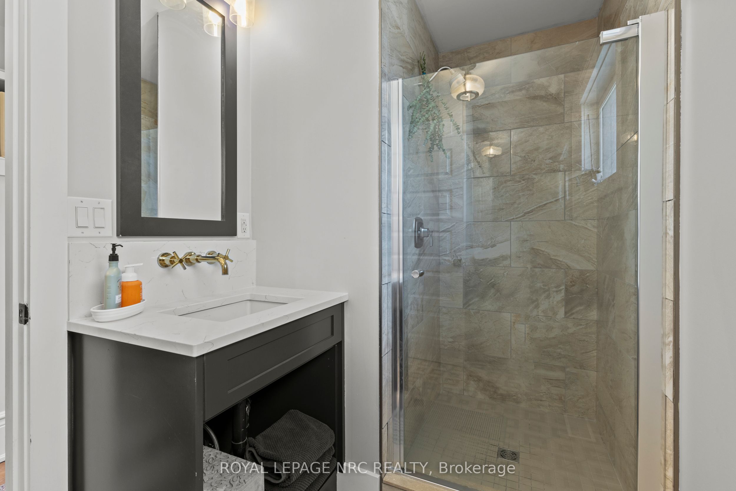 538 King Street Property Photo 13