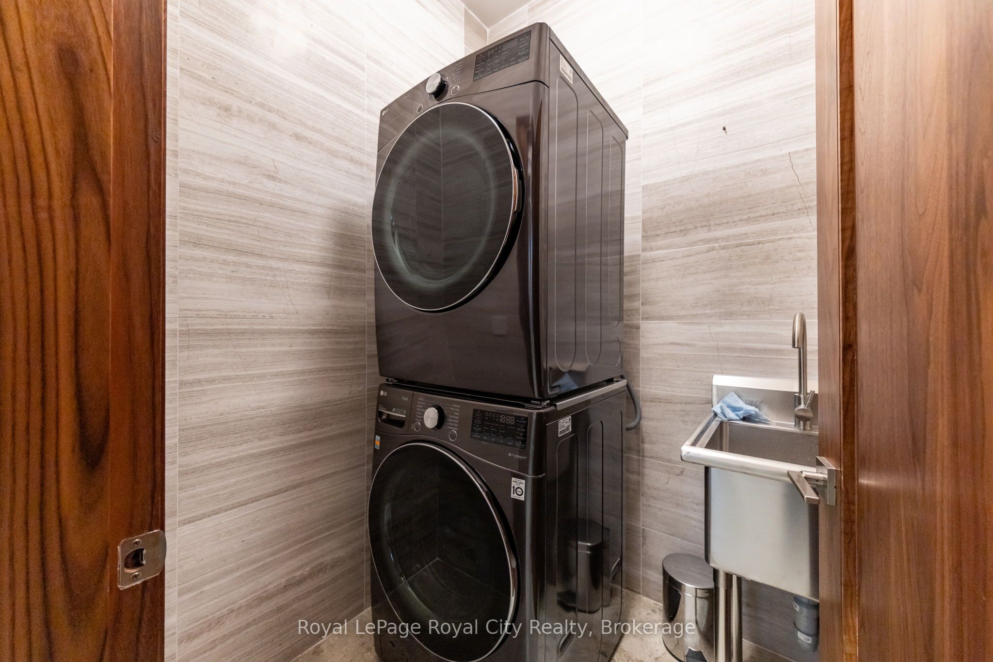 55 Norfolk Street Property Photo 13