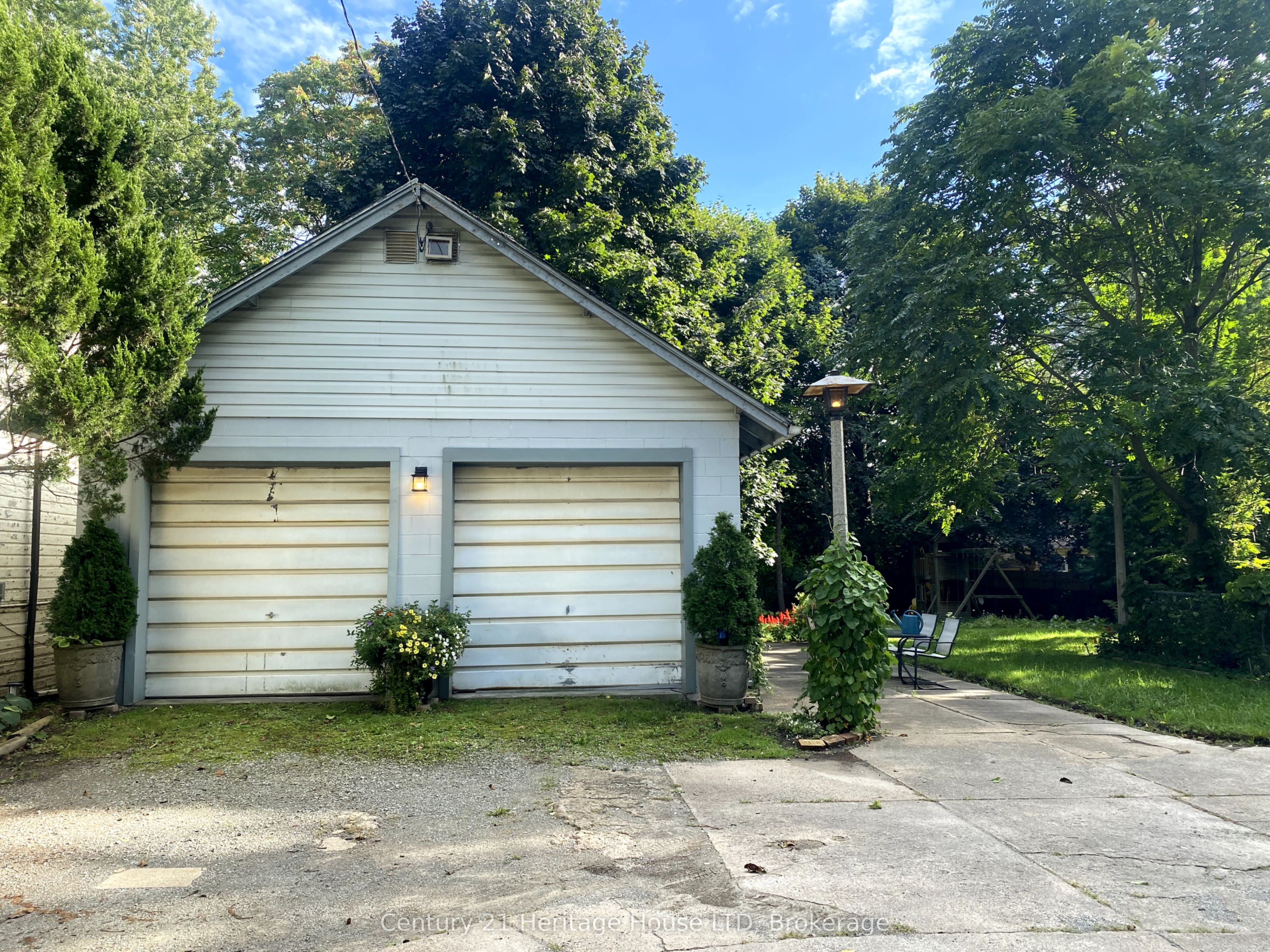 6042 Culp Street Property Photo 2