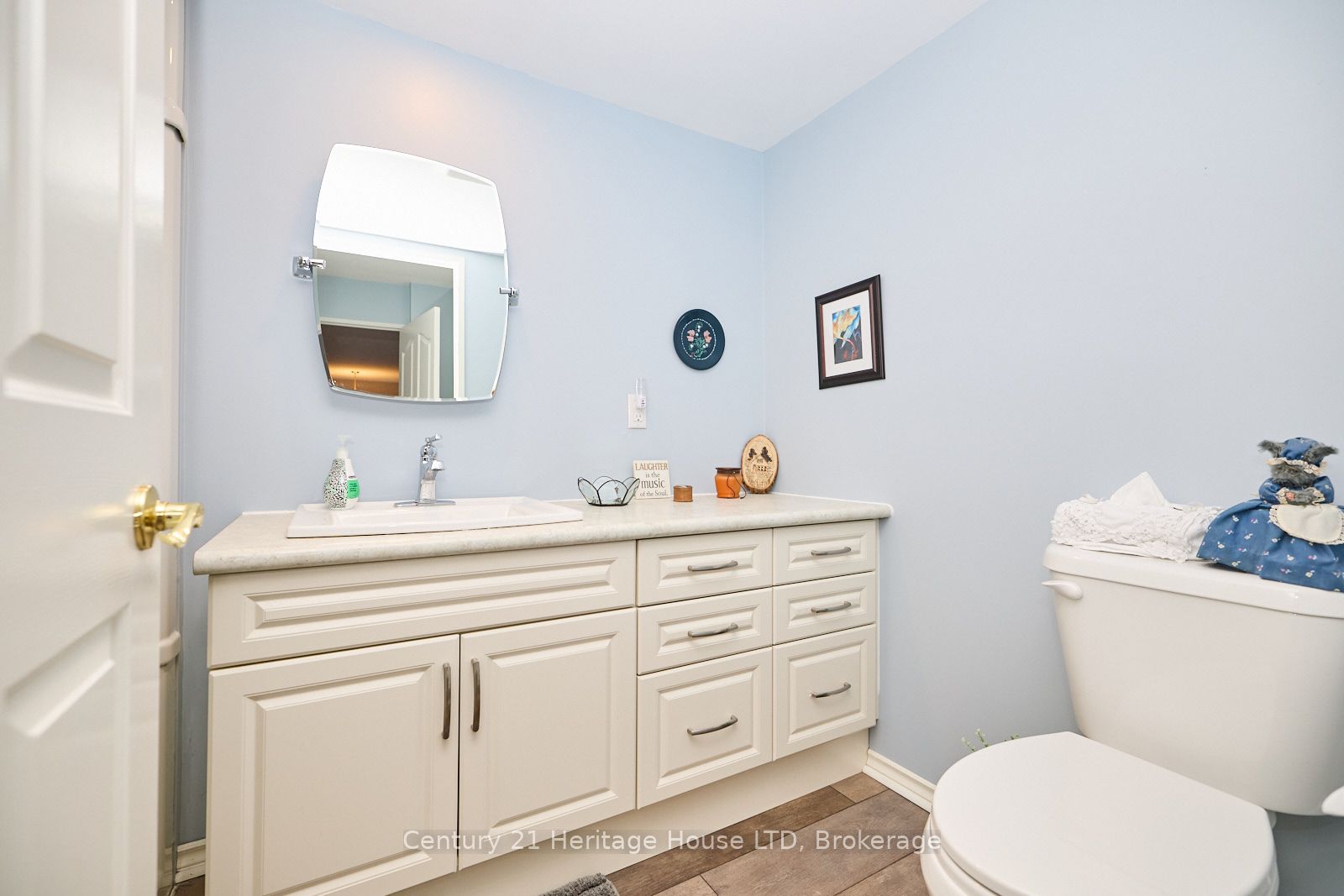 8111 Forest Glen Drive 317 Property Photo 12