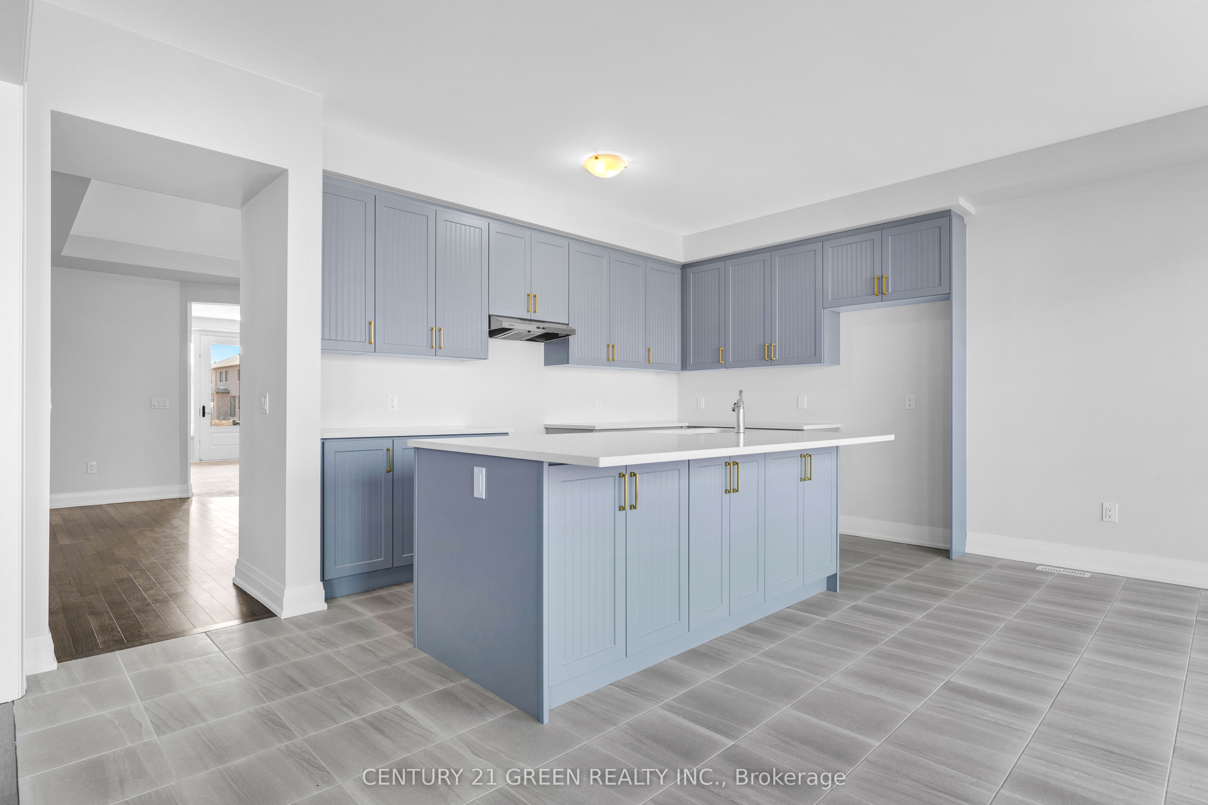 1447 Upper Thames Drive Property Photo 17