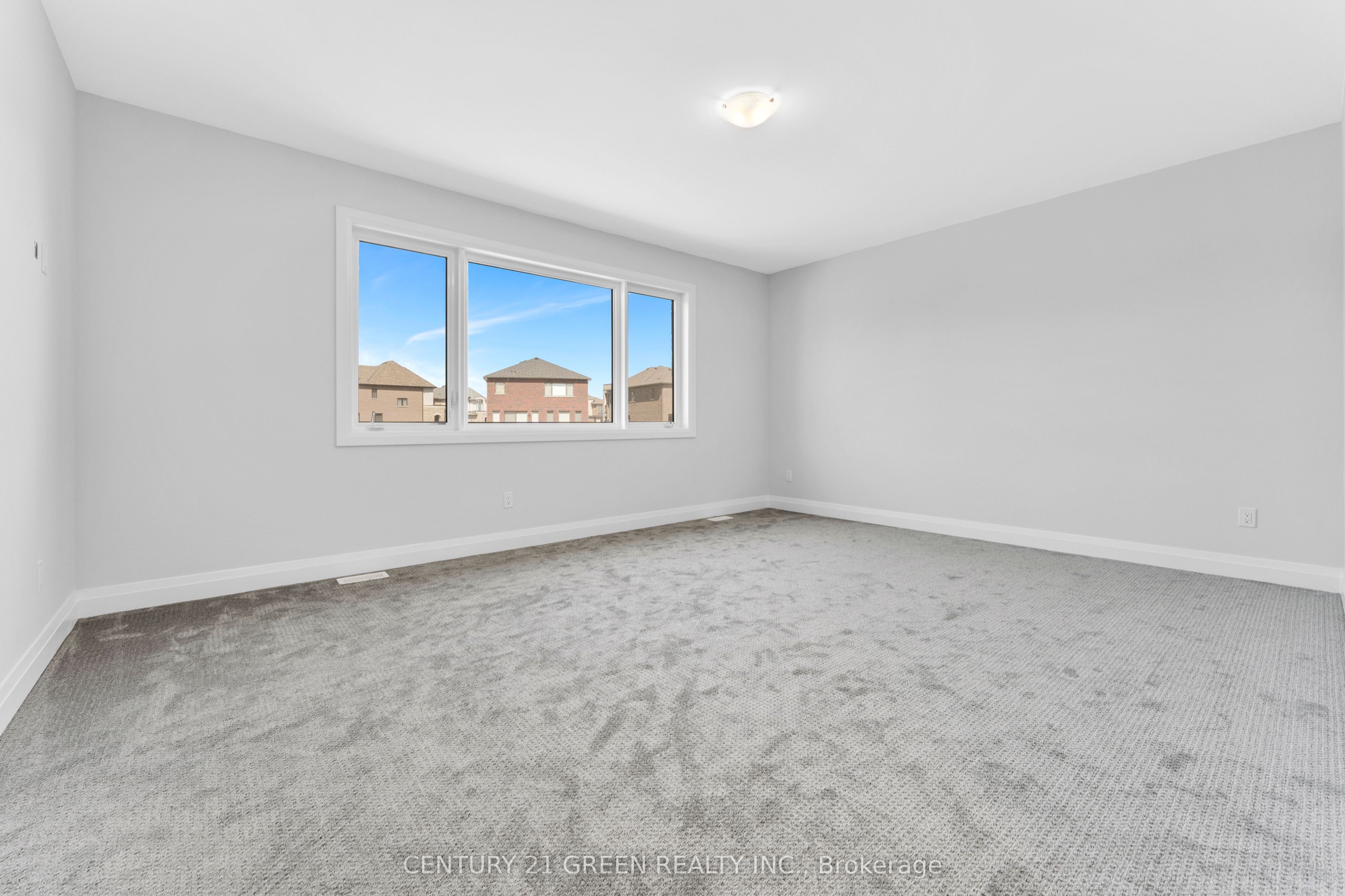 1447 Upper Thames Drive Property Photo 24
