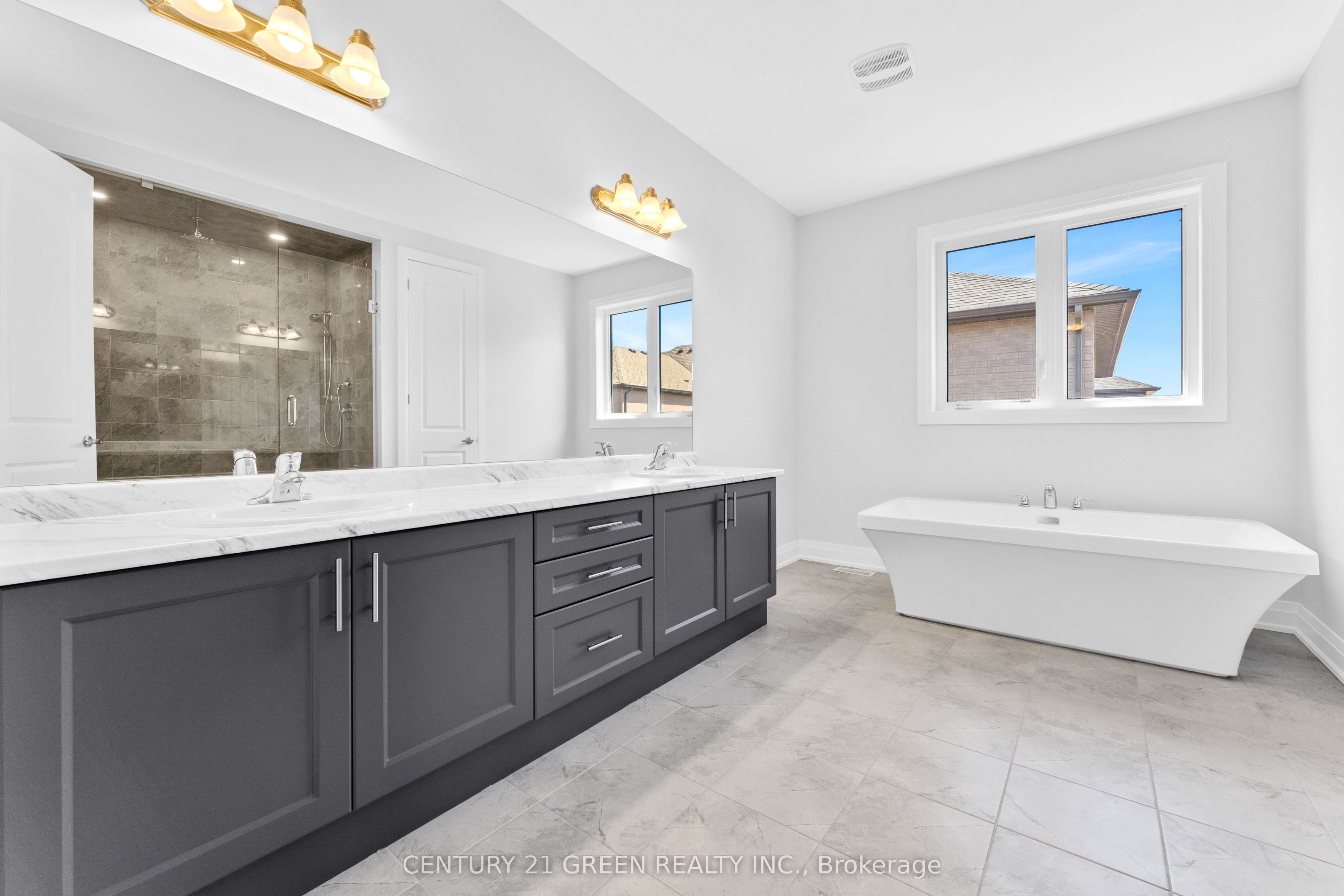 1447 Upper Thames Drive Property Photo 27