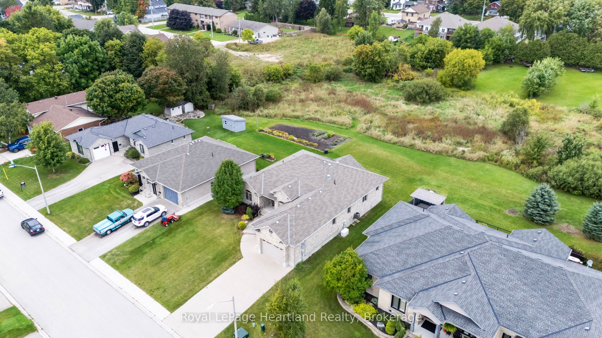 221 John Street Property Photo 2