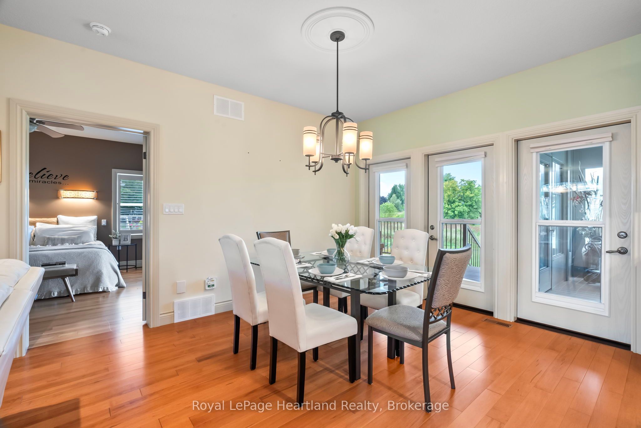 221 John Street Property Photo 22