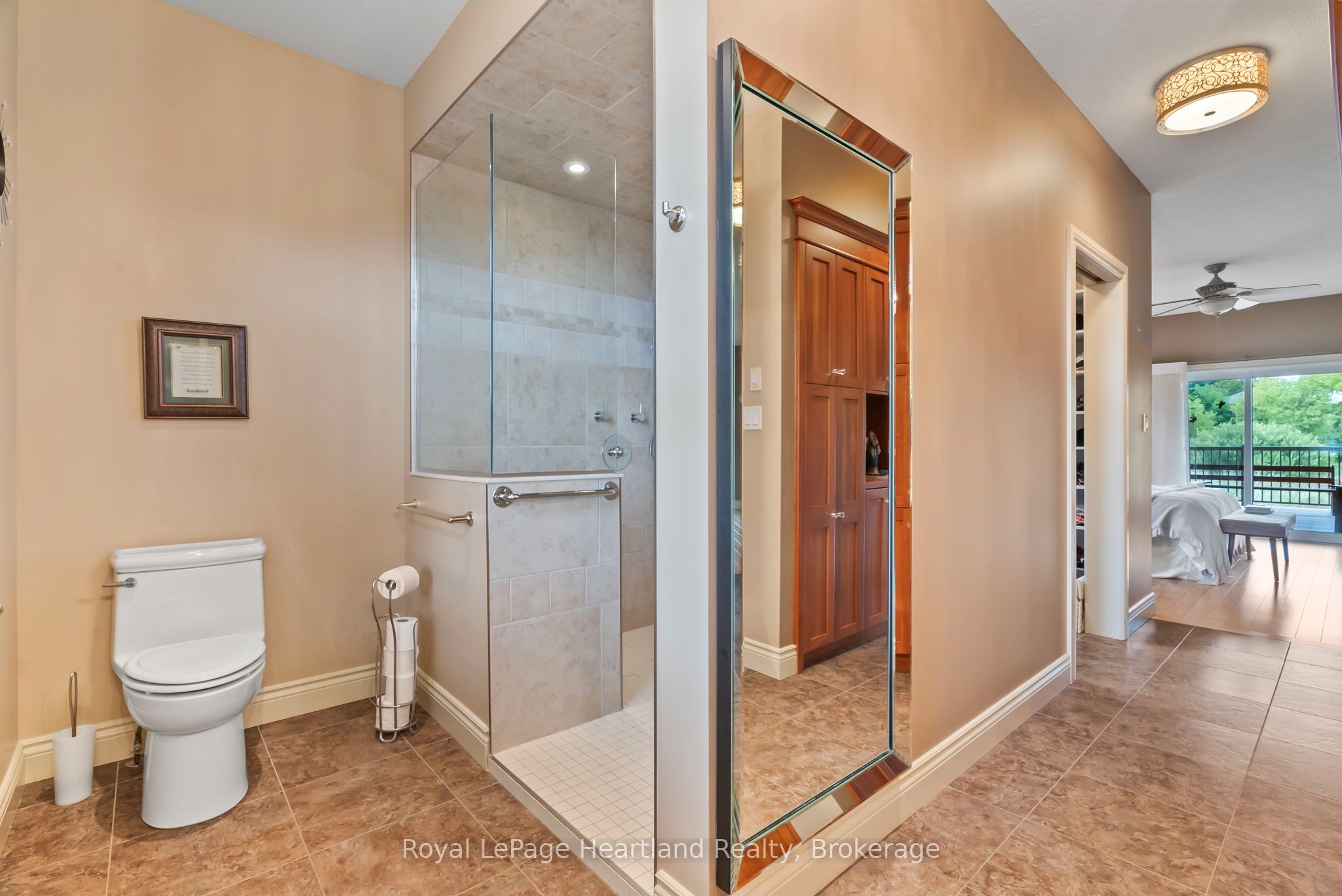 221 John Street Property Photo 26