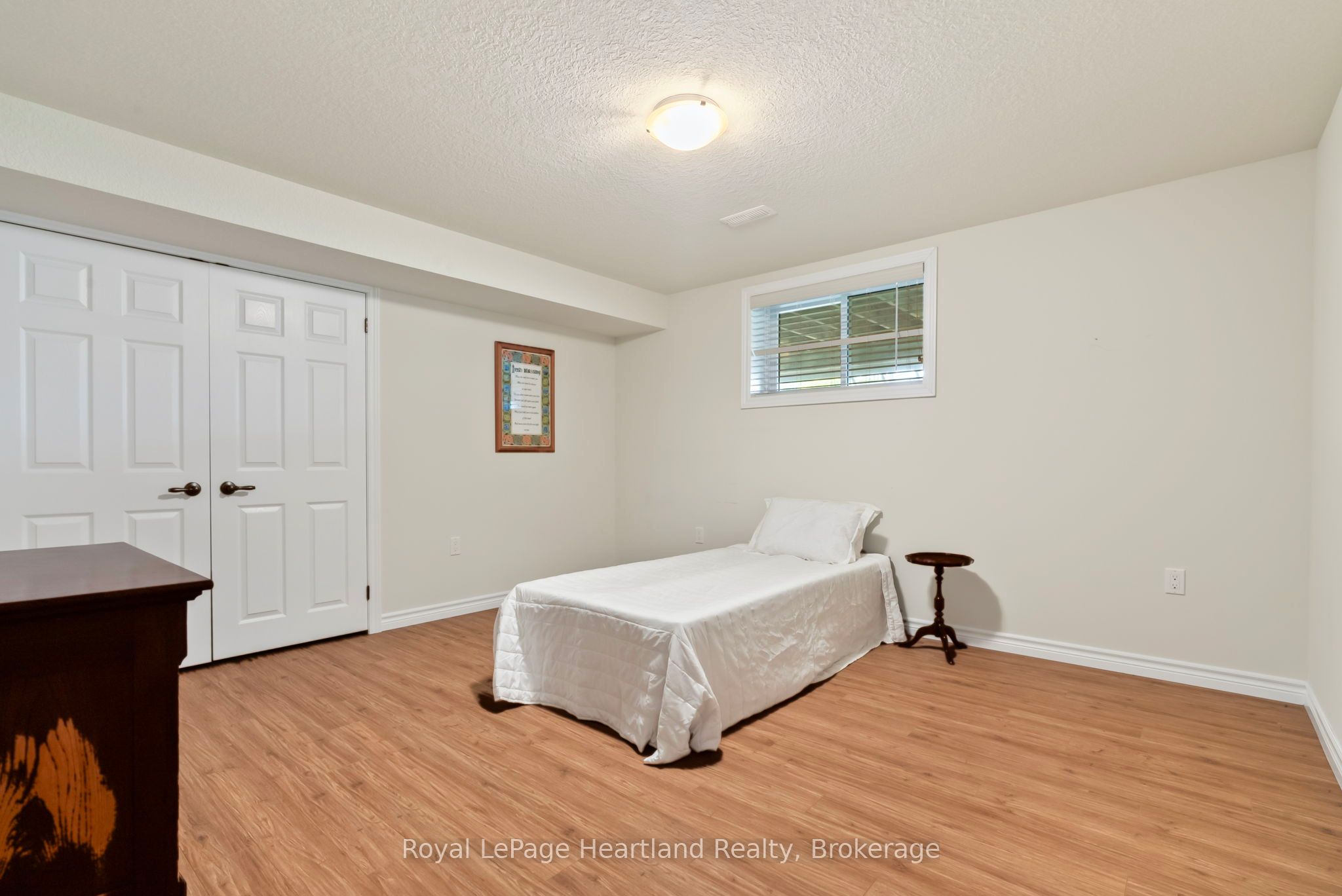 221 John Street Property Photo 37