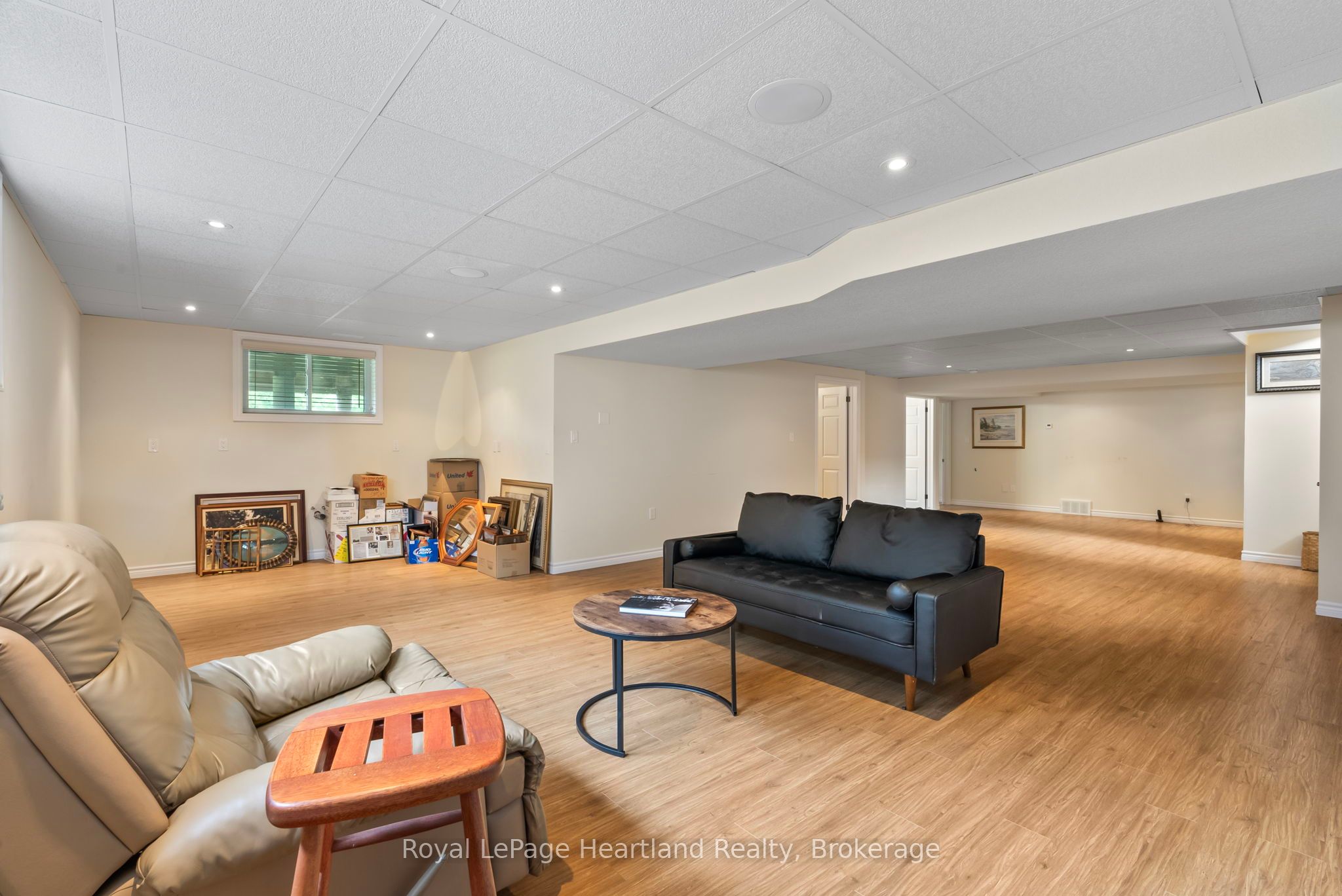 221 John Street Property Photo 38