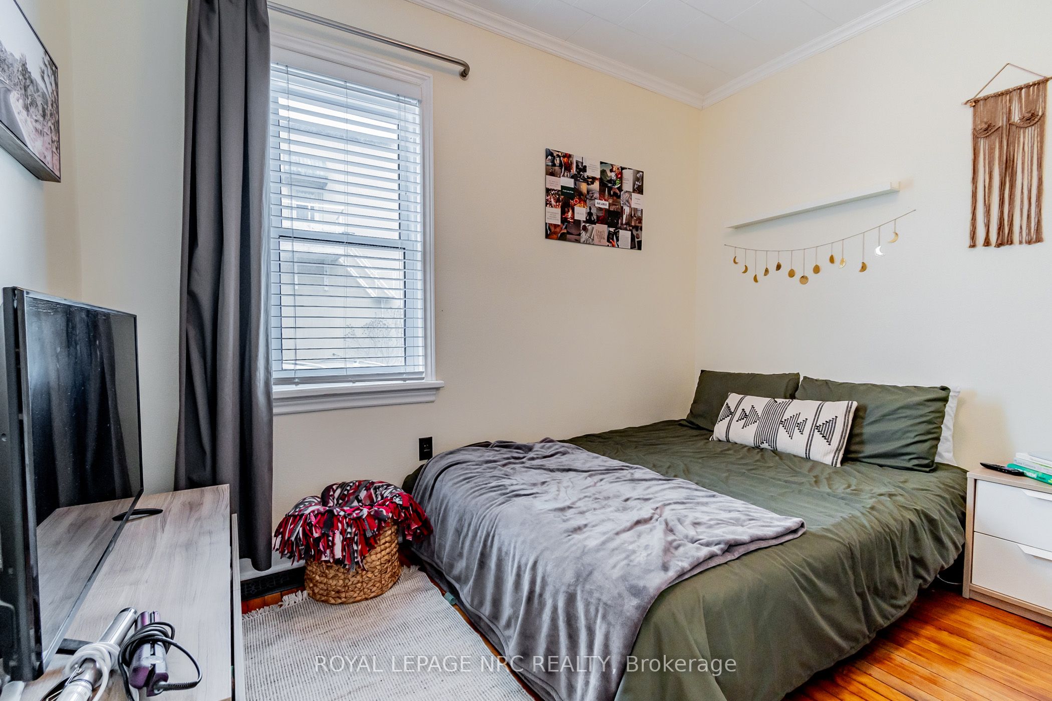 152 West Street Property Photo 10