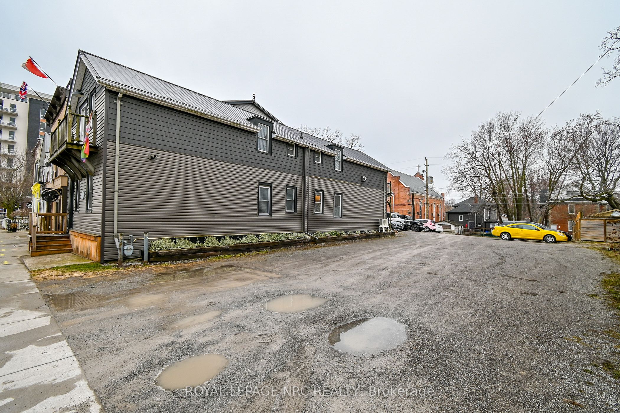 152 West Street Property Photo 45