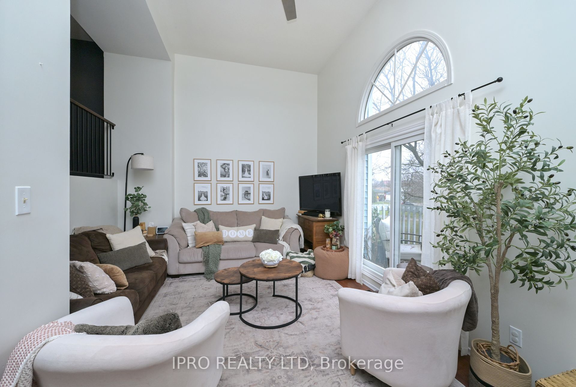 #25 - 111 Traynor Avenue Property Photo 1